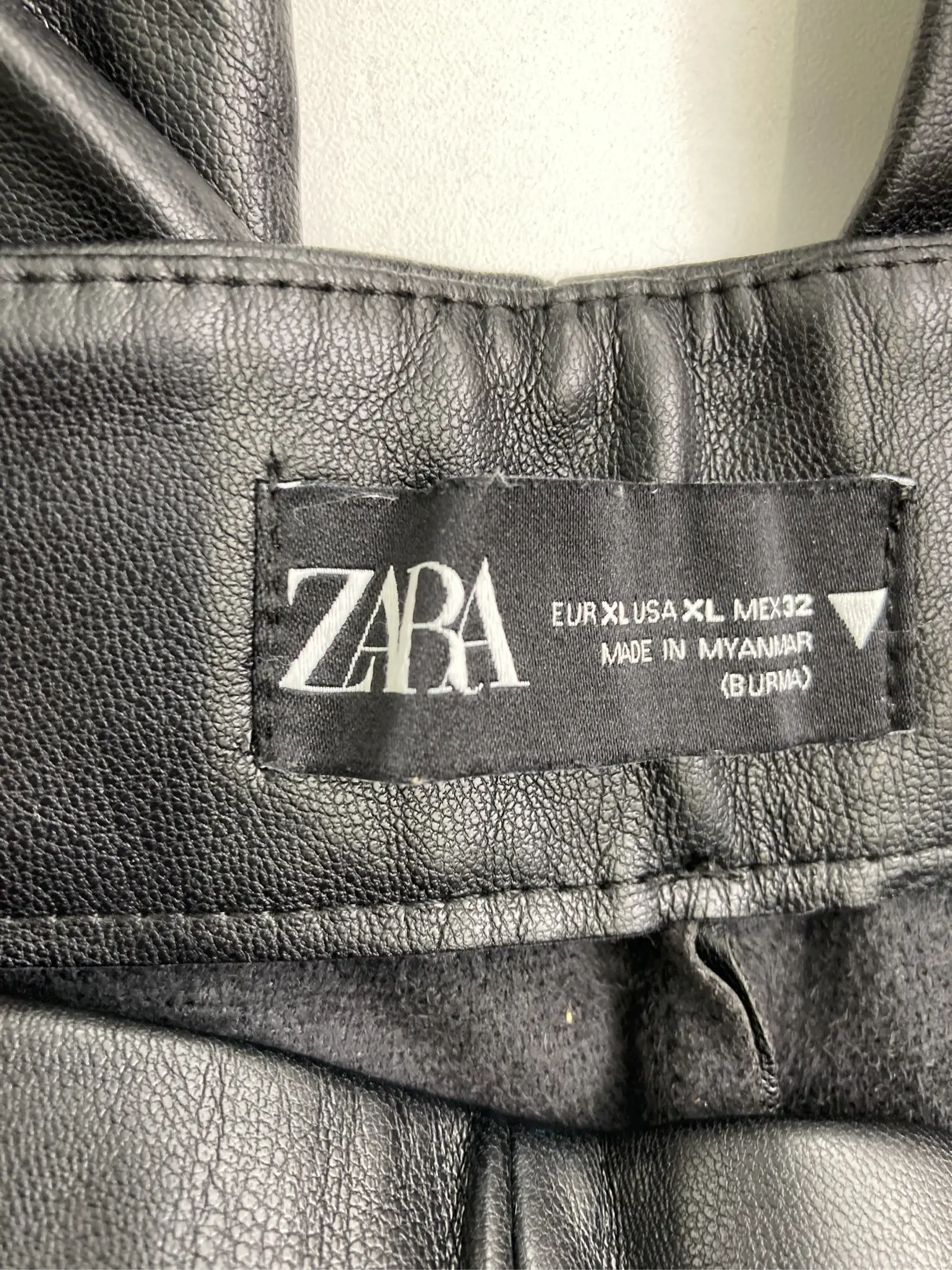 https://r2-worker.digdig.jp/product/23fd957e-ea37-4ade-bbd2-dd43d3b6176f/aa23dbdd-2ed6-4334-9a42-547a970f572e