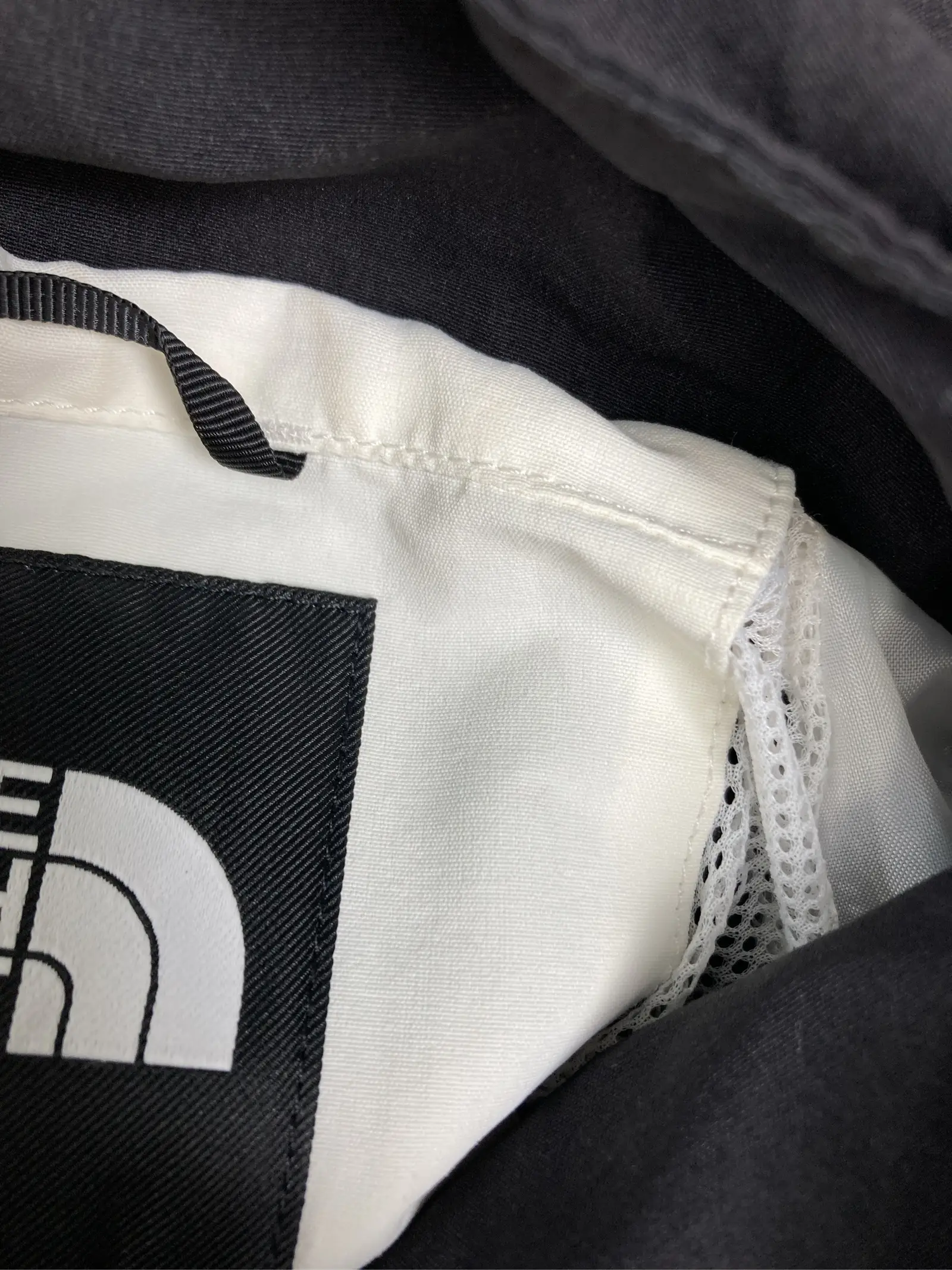https://r2-worker.digdig.jp/product/2445eda5-3698-4663-b56d-37d0268c1092/7b670d3c-00f6-43b8-b815-1dbcb98da91a