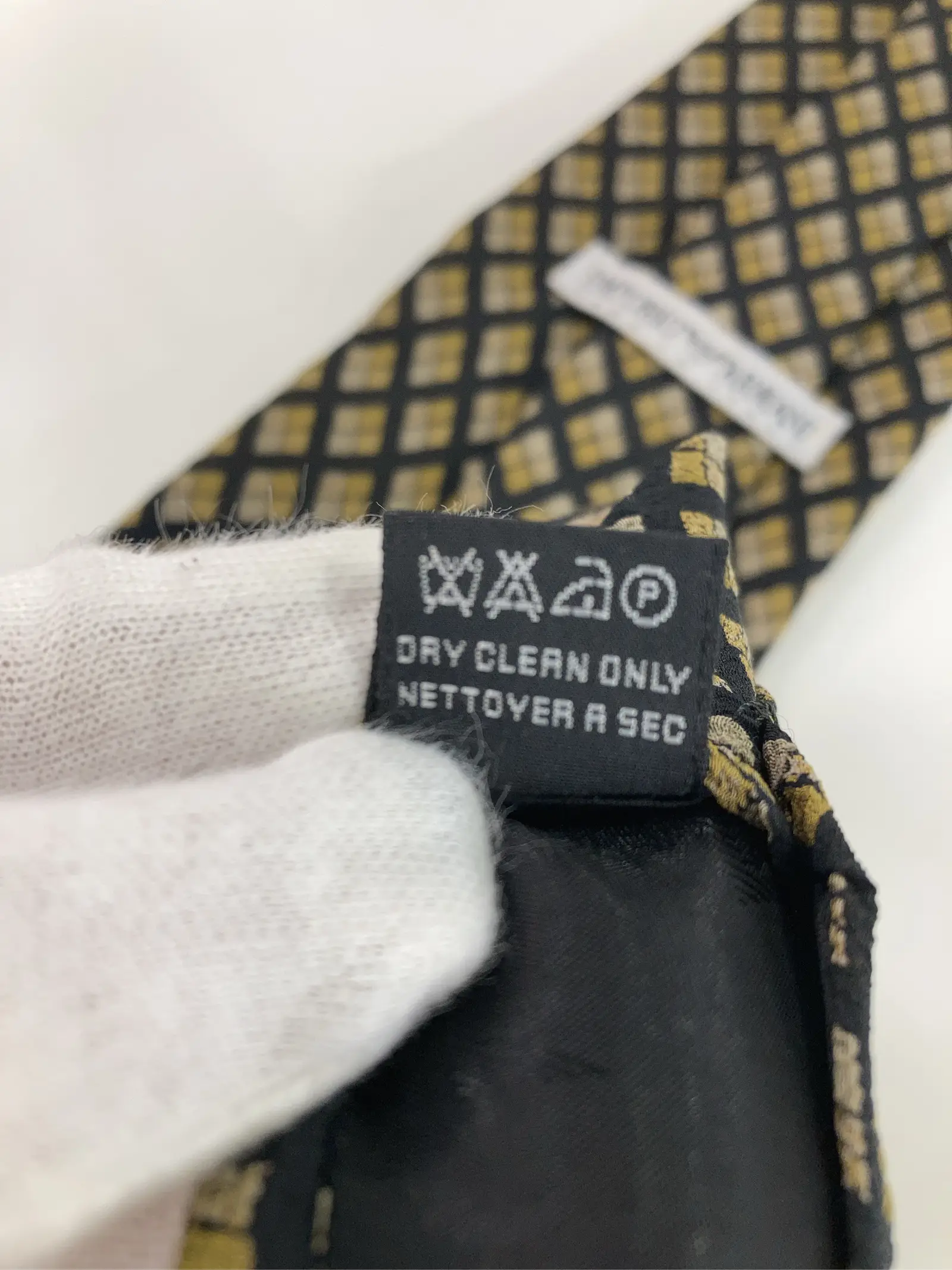 https://r2-worker.digdig.jp/product/25539ee0-be3f-4231-8b21-a35044e36e8b/f429f1ae-e801-4b95-8dbb-8b1cd5e91def