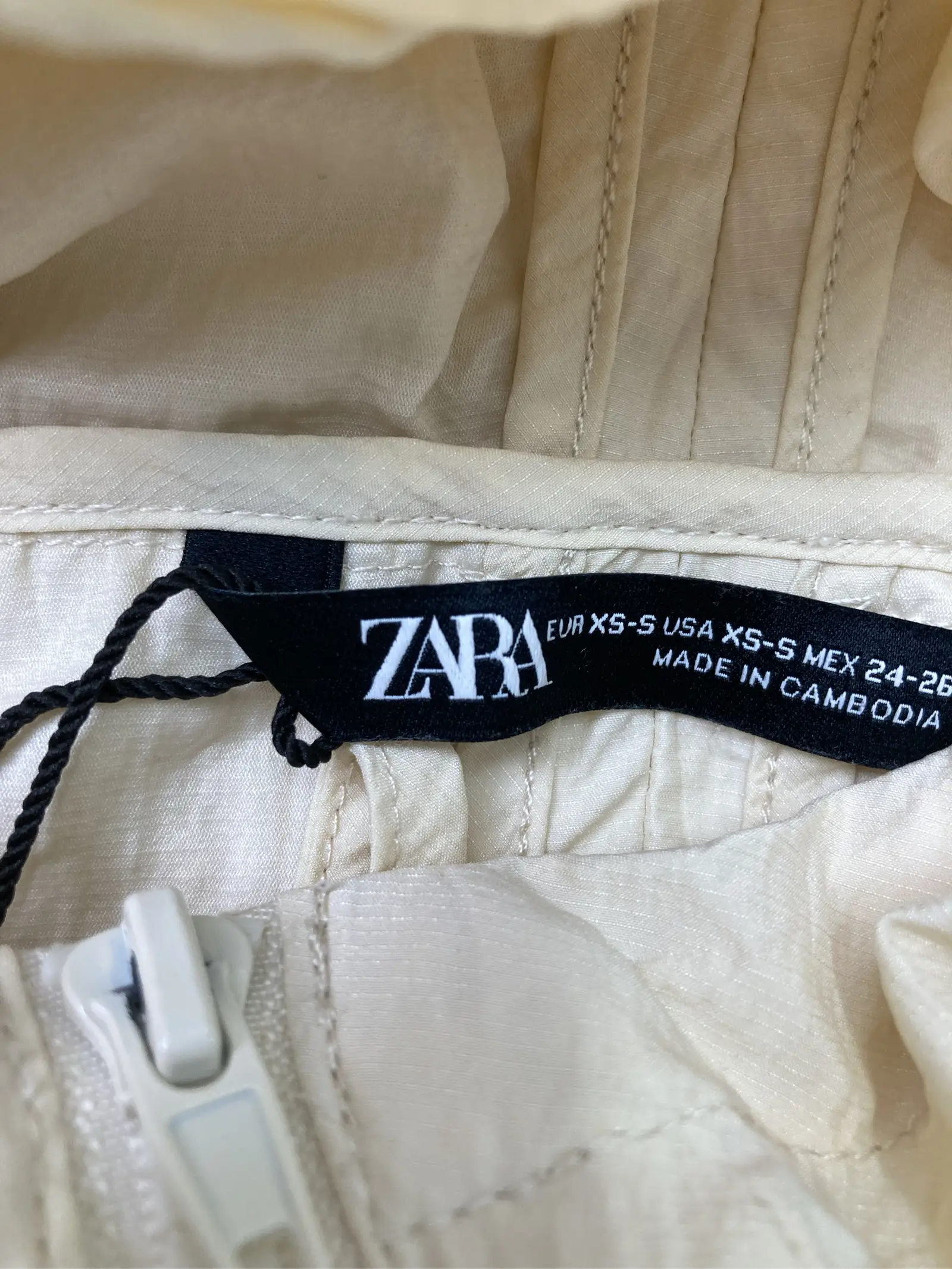 https://r2-worker.digdig.jp/product/2597f59d-5195-44e7-b2e4-662b956c2b99/22c888ba-9bb8-4c9b-9518-9cbaa094a8ba