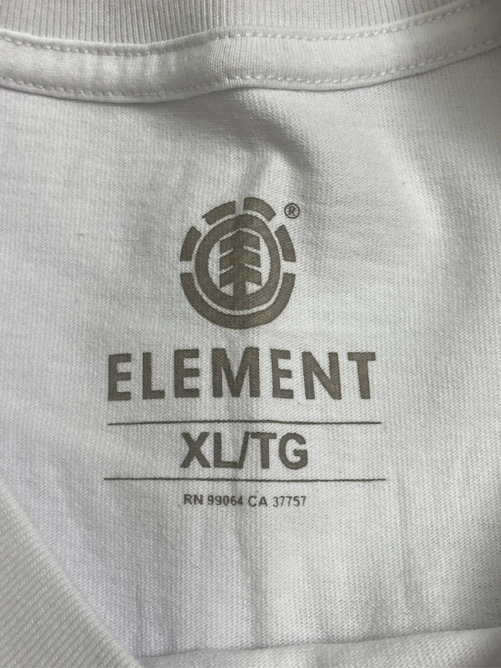 https://r2-worker.digdig.jp/product/25a23a9a-2fc7-4f88-ae5f-f70fa2d4a52b/55e3951d-1516-4d44-9dca-d047a463b2e7