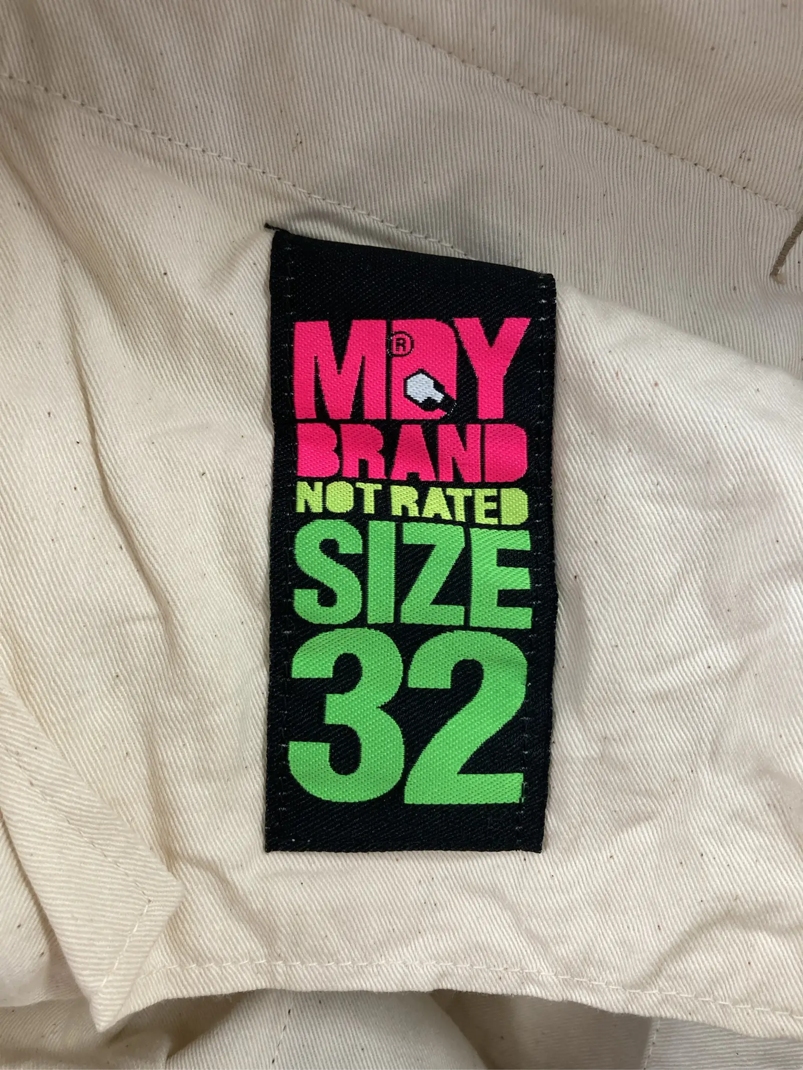 https://r2-worker.digdig.jp/product/2659c38f-ebca-4aa9-9cc6-b687af66fd5d/590d4a28-10c9-4110-9872-fae3f6f1449d