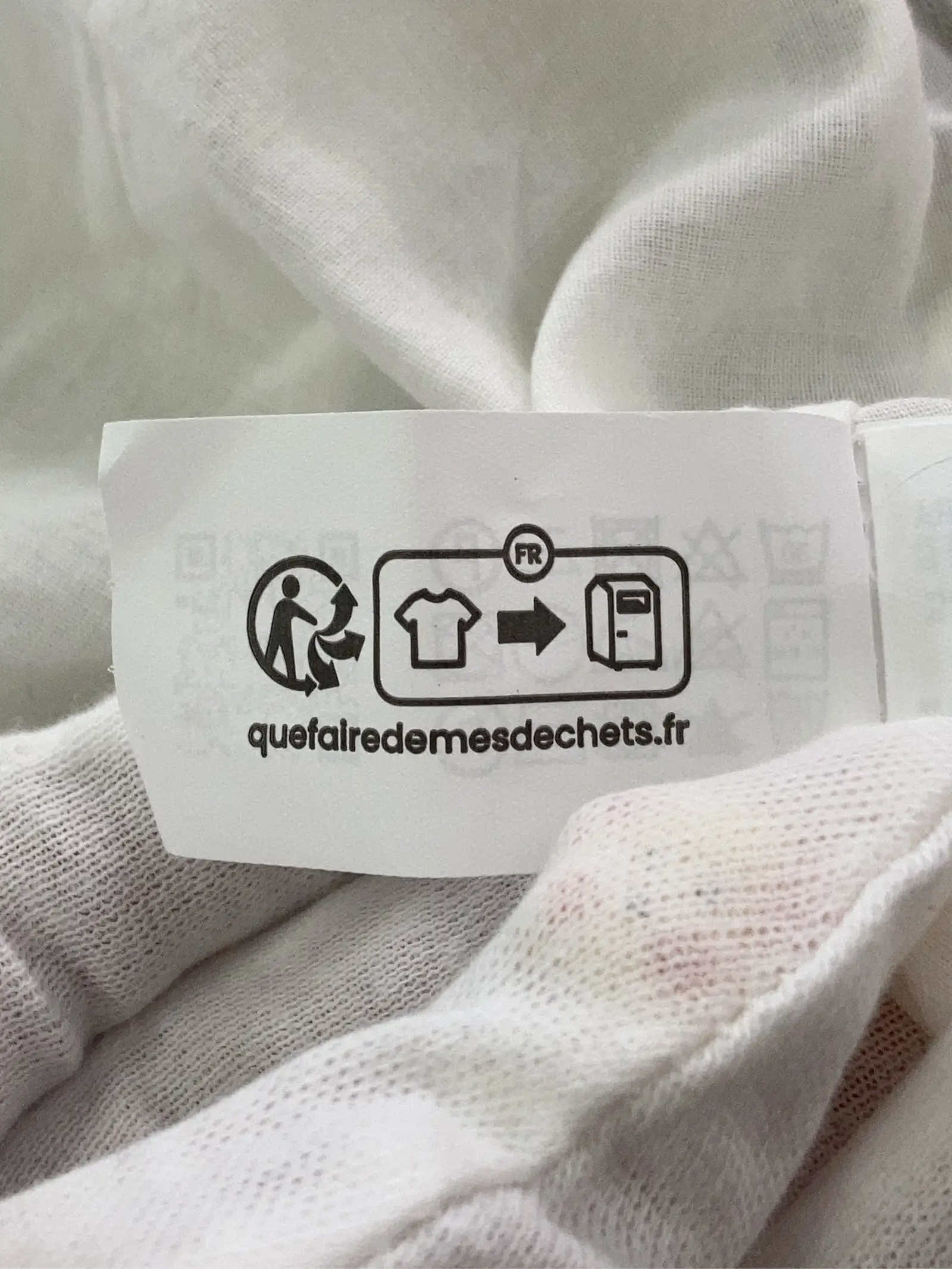 https://r2-worker.digdig.jp/product/26c6a3cc-99a9-4c21-a009-c74e8623fa71/9fffad17-dd3a-4fe3-8d46-d469334f2b44
