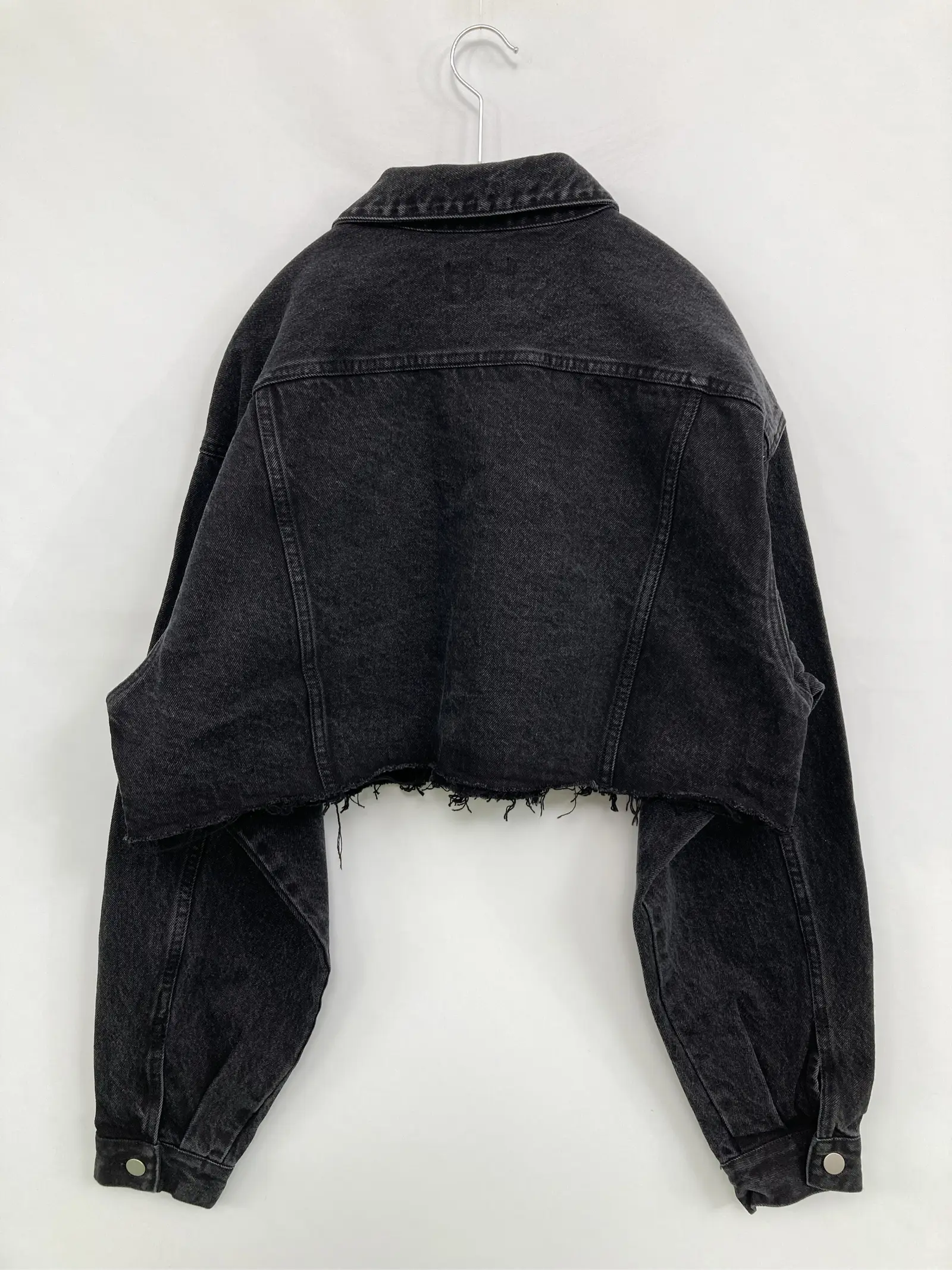 https://r2-worker.digdig.jp/product/27117787-df6e-4858-8ed2-6e66a96f81e3/a877b0a6-3a64-4e57-889d-459174d55db4