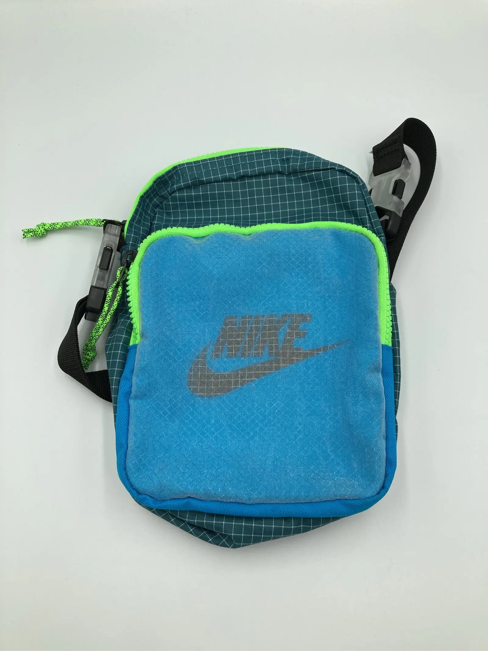 https://r2-worker.digdig.jp/product/273f17b6-8bd9-494a-94fe-886fa28f4216/b94a59f5-2511-406f-8c46-eae94e2f7932