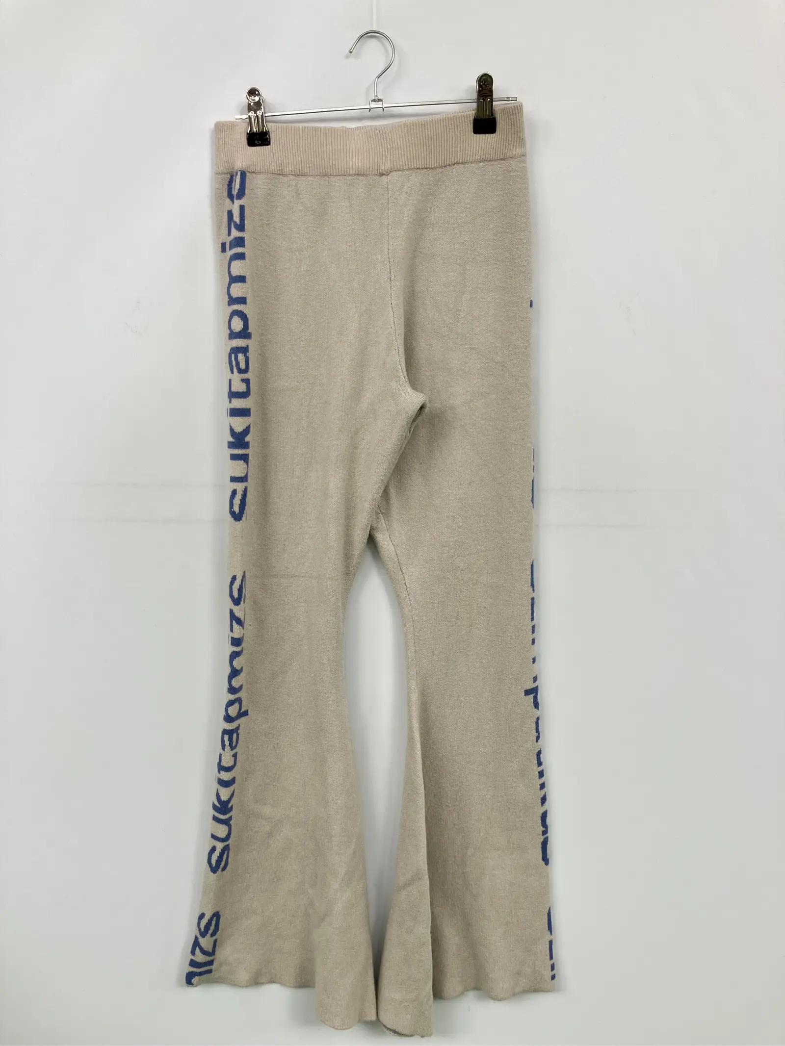 https://r2-worker.digdig.jp/product/2778196d-7f30-417e-979a-d1f0d9fdec60/f9daca59-a251-4cdf-8a23-4802499f2c8e