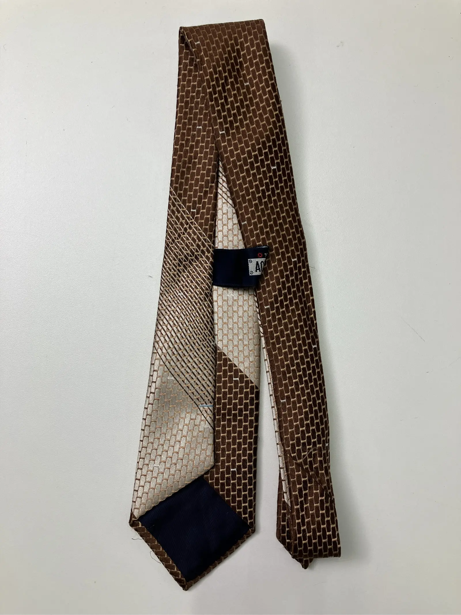 https://r2-worker.digdig.jp/product/27a4932d-a1ea-43a2-99c2-8e48838a9be3/965ee77e-e331-4345-91a3-d1514e7d2b02