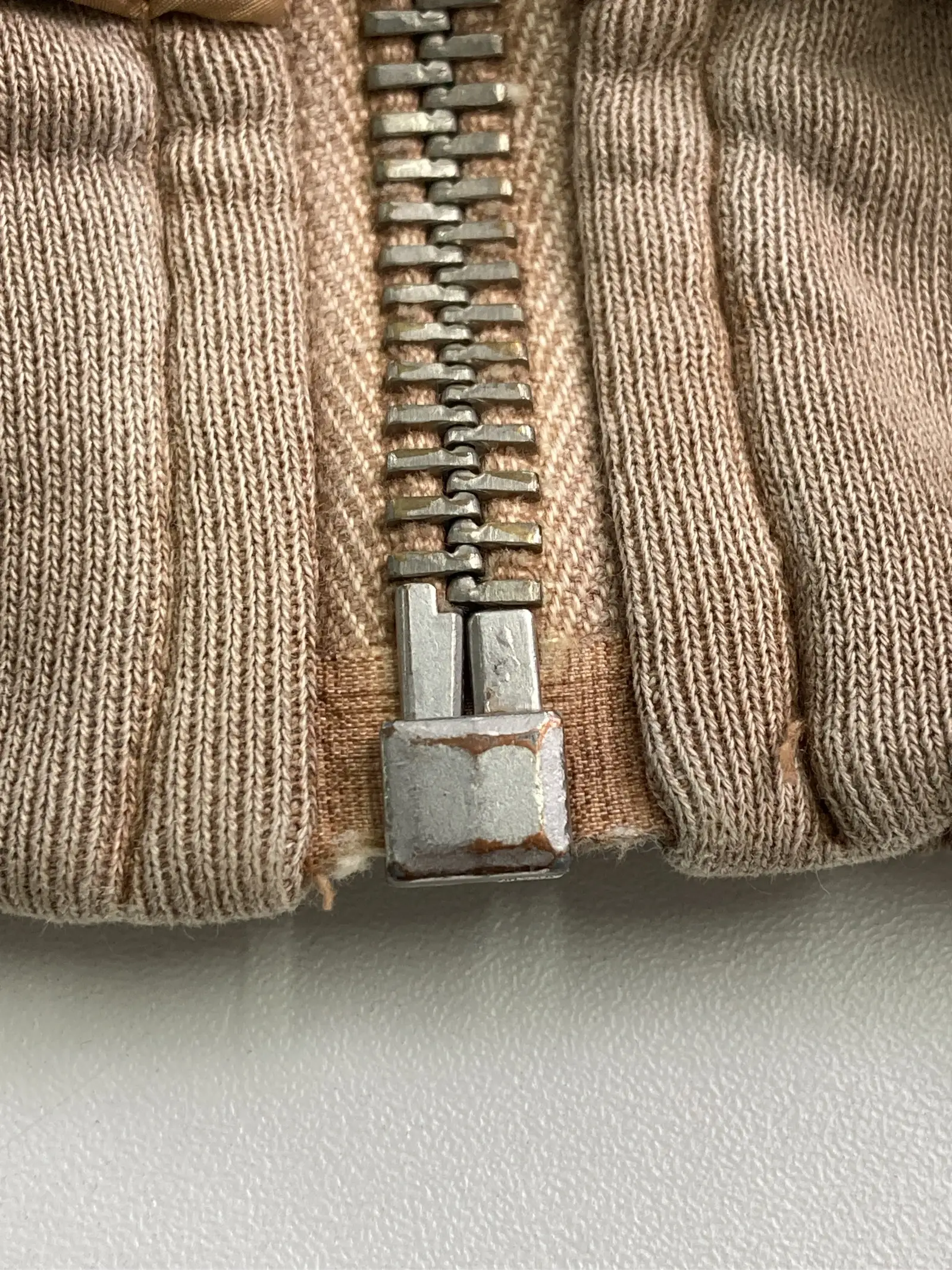 https://r2-worker.digdig.jp/product/287273de-890f-49aa-8e6e-0bcdb3e3315f/e1eb2e35-b39a-4326-a96e-c79be713f846