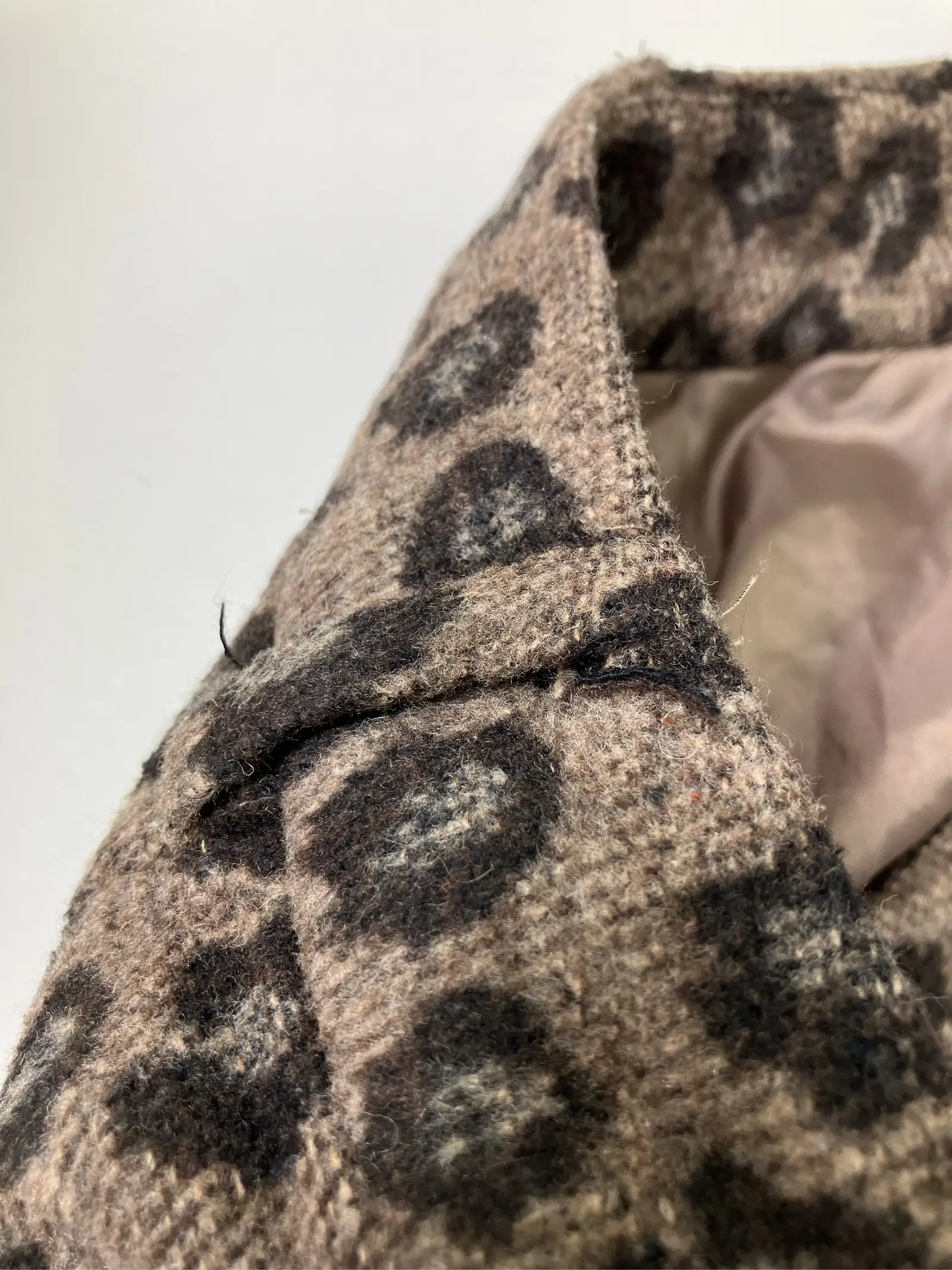 https://r2-worker.digdig.jp/product/2ace7906-6f86-4ed9-bbf7-0f28d60892ce/f9de859b-96e2-4186-bd83-c2fdd2ca2f2f
