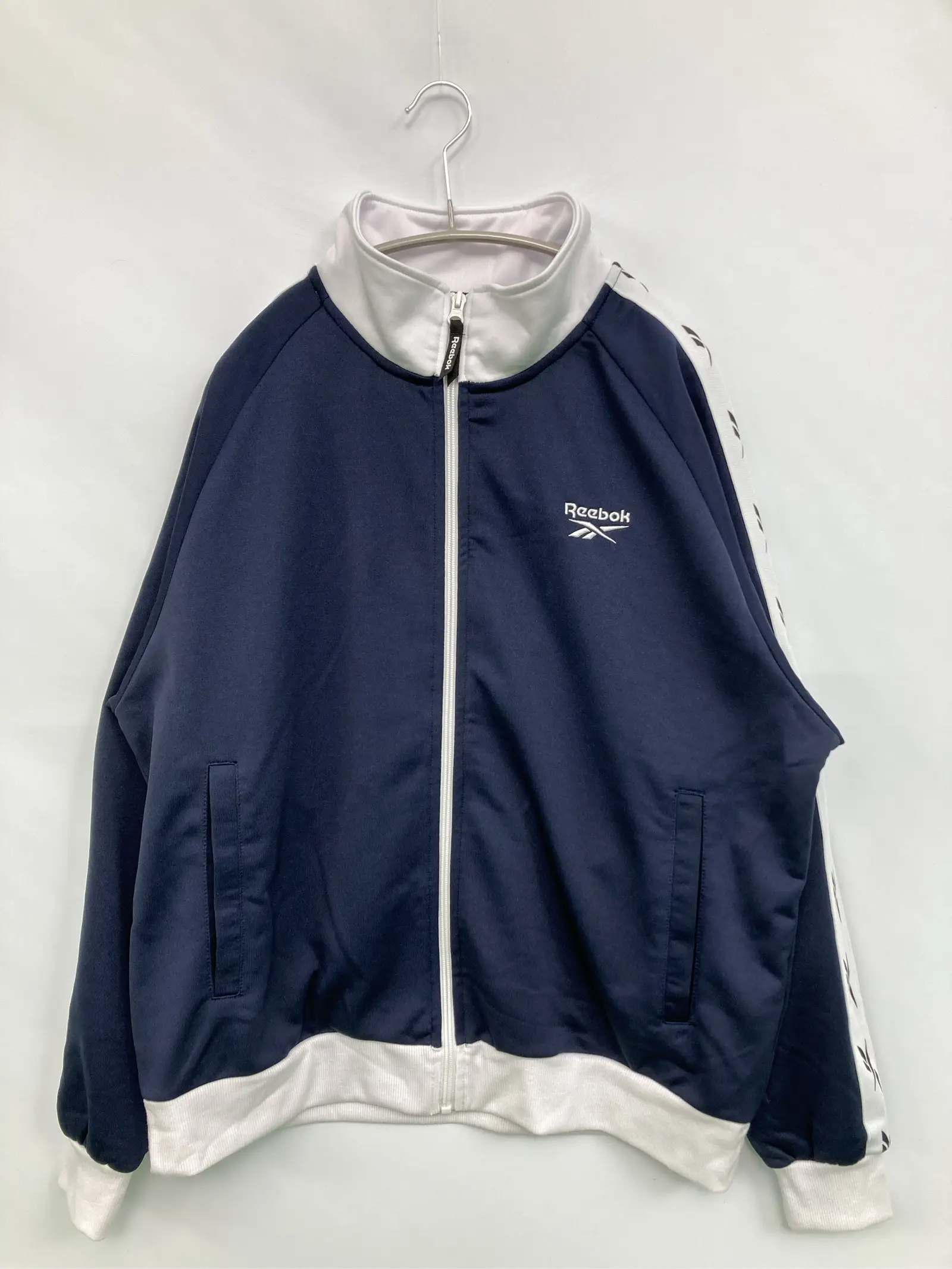 https://r2-worker.digdig.jp/product/2b3e8087-e1ce-49ab-8fad-8de0ca4fe176/9fb5650a-1cf4-453c-997c-769186d326d2