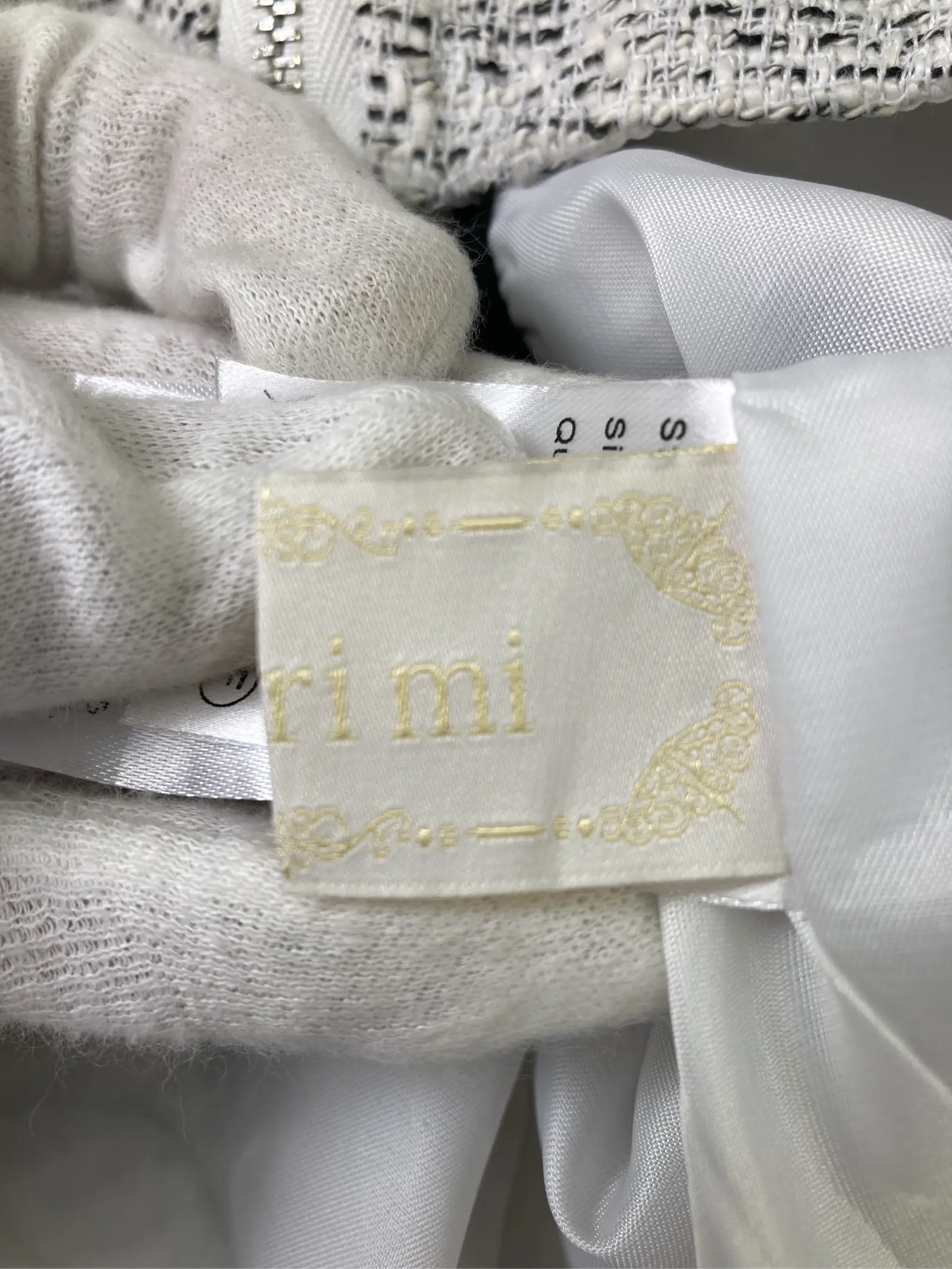 https://r2-worker.digdig.jp/product/2b62268b-7c48-4d20-8eab-afeac6989d5d/a36fbf3e-a698-430a-828d-24764a5b032e