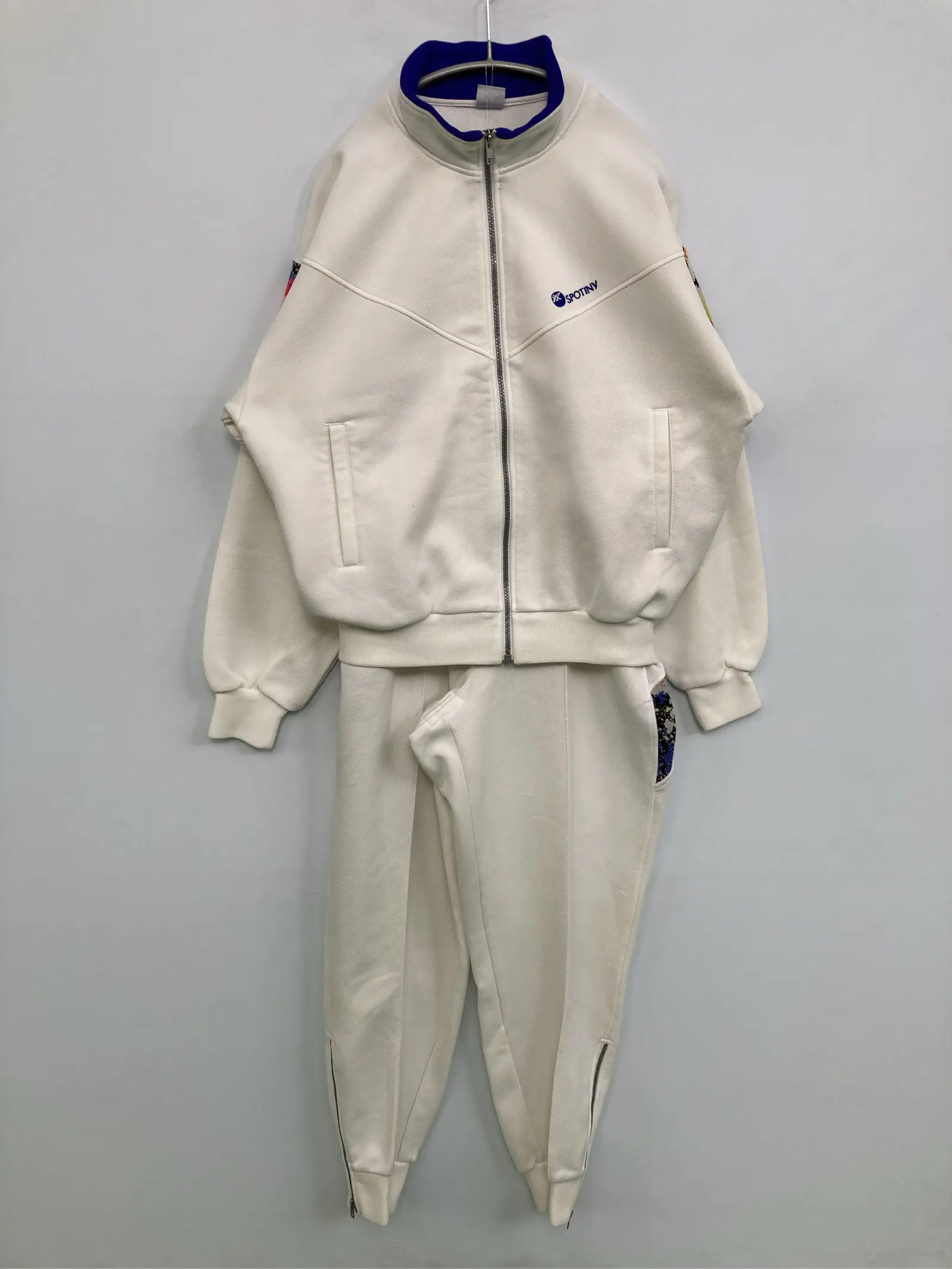 https://r2-worker.digdig.jp/product/2b8f969e-b53d-488f-8ef0-b1d6ed952191/02853b39-5b3f-426b-bab6-dde7d6c38af1