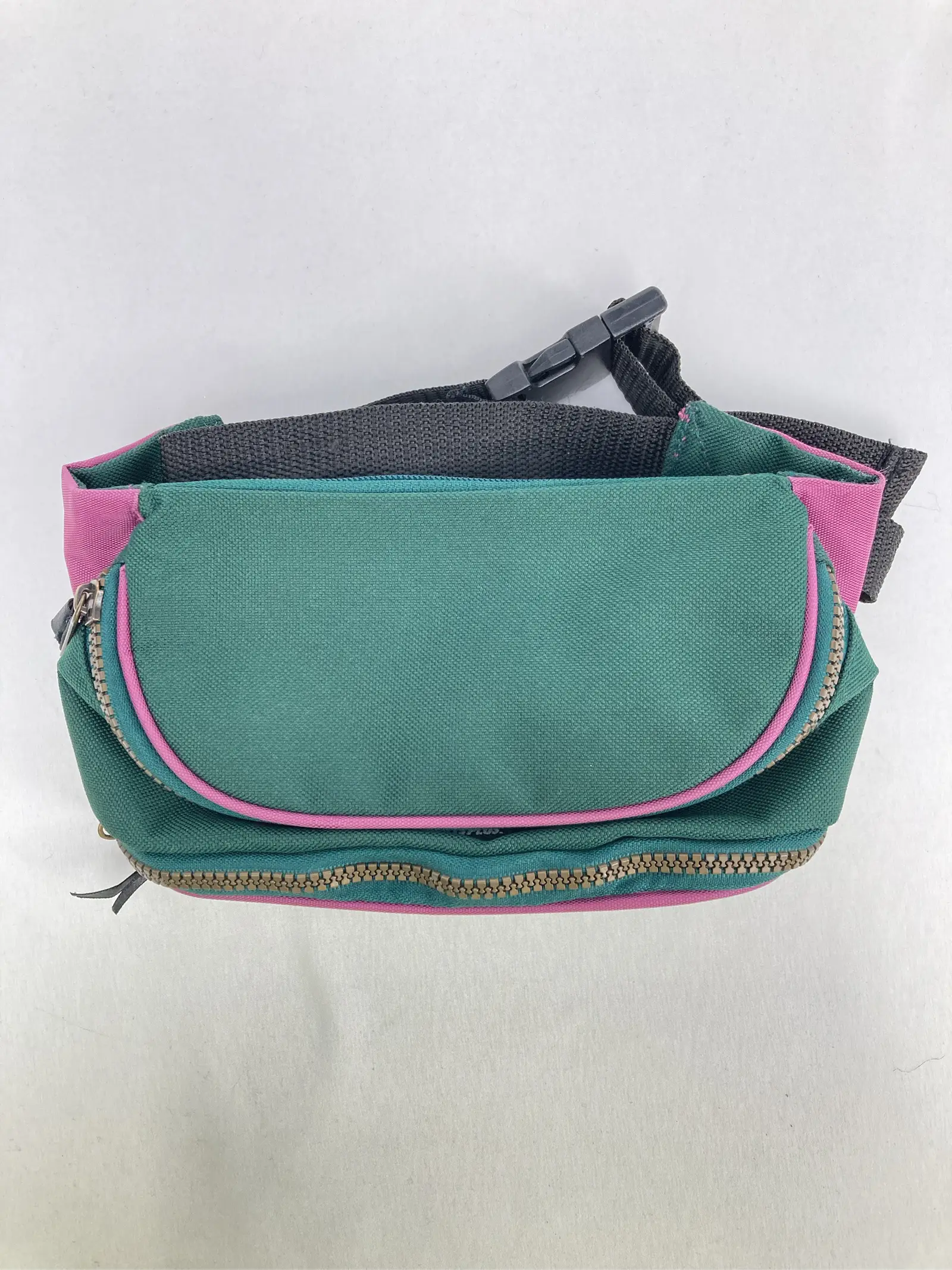 https://r2-worker.digdig.jp/product/2c5bbc33-6c98-4fab-a594-8f851a3fc43a/055a4349-20bf-4ee9-b431-df3731704253