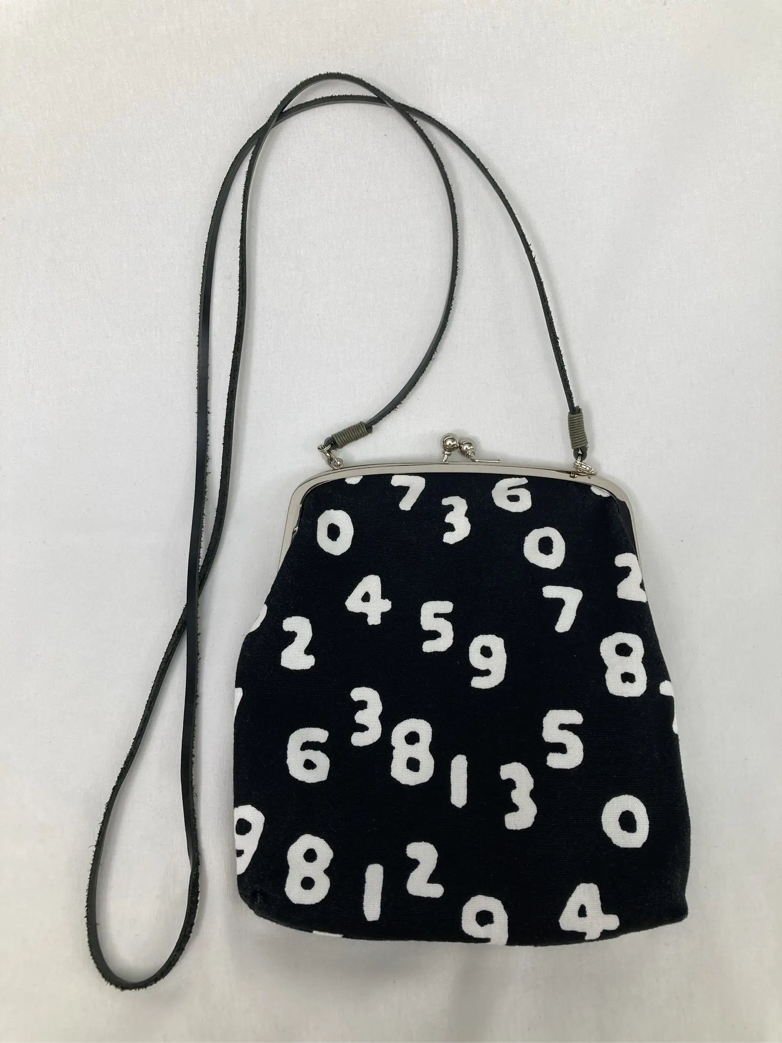 https://r2-worker.digdig.jp/product/2e4091a4-d5a7-4b0a-8698-72f93d819d6f/755d6a63-28b7-4c93-bcce-a49701337af2