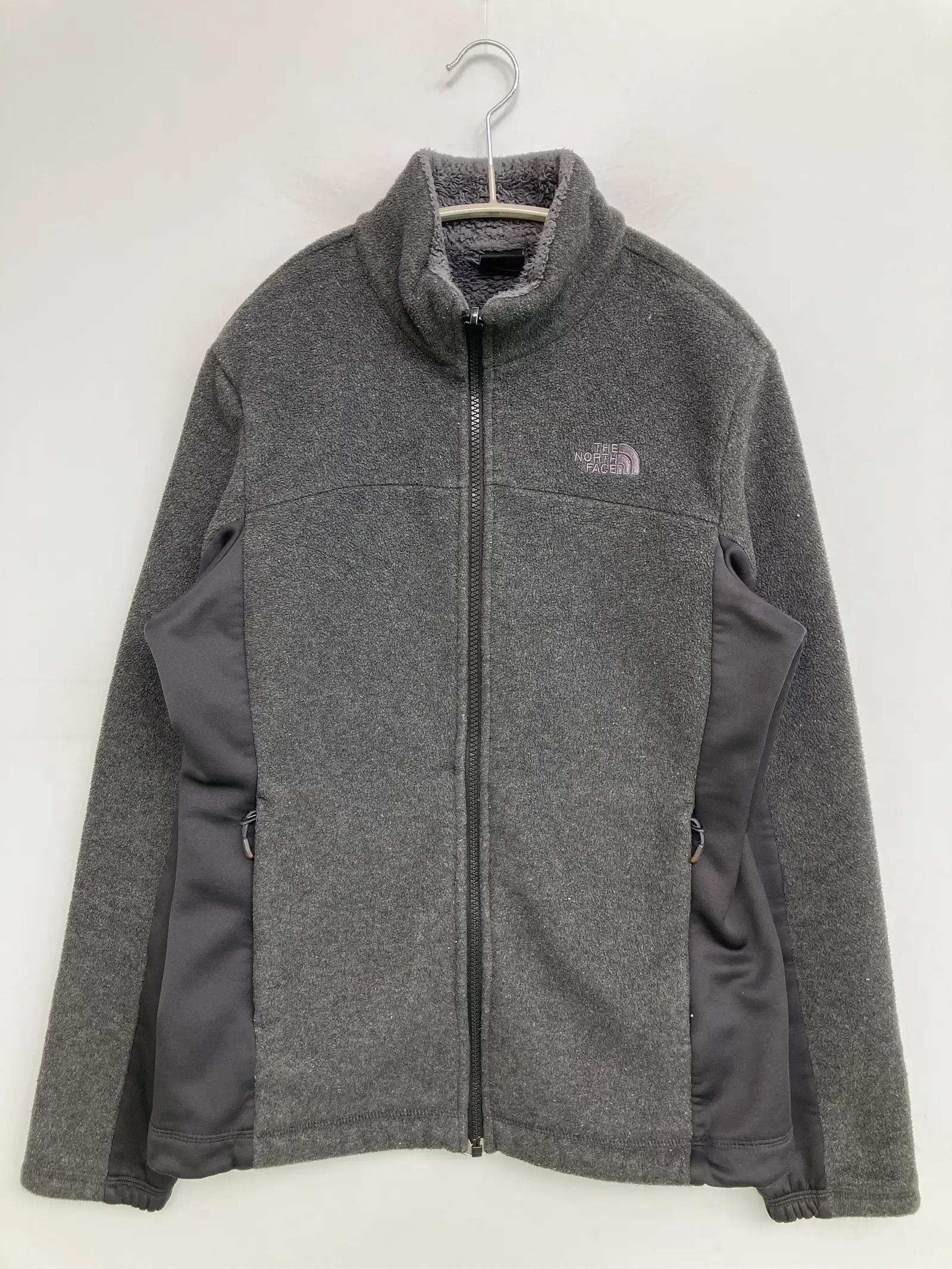 https://r2-worker.digdig.jp/product/2e9a05b6-467d-4296-8997-de712801d797/8e18ed55-9c0d-40d1-be0a-605d7aecd19d