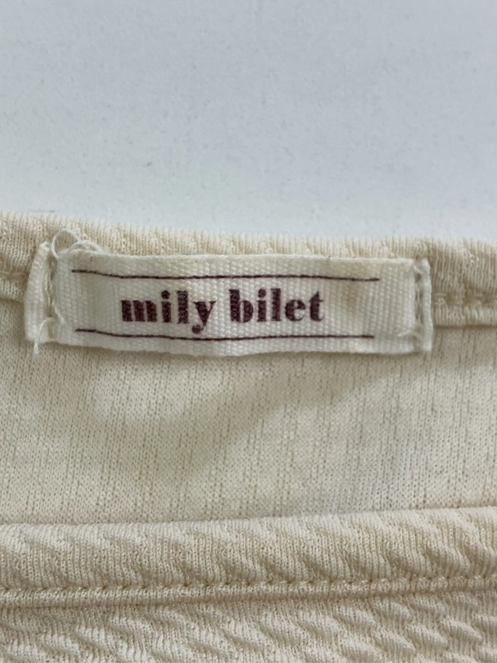 https://r2-worker.digdig.jp/product/2edc1e44-2be8-4d96-b33e-f1ec718b0c2c/2a9e9163-1047-4197-b1d1-a4bbaff544a9