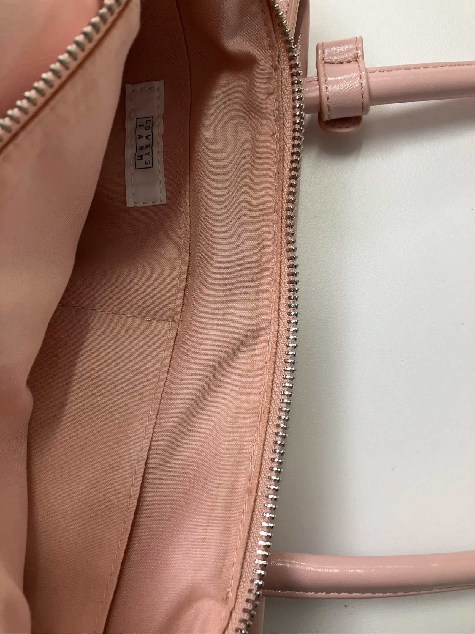 https://r2-worker.digdig.jp/product/2eec1580-fe2c-4dc1-9f4e-ffd06b9ae4b4/89718faa-ba40-4690-926b-6307121bd255