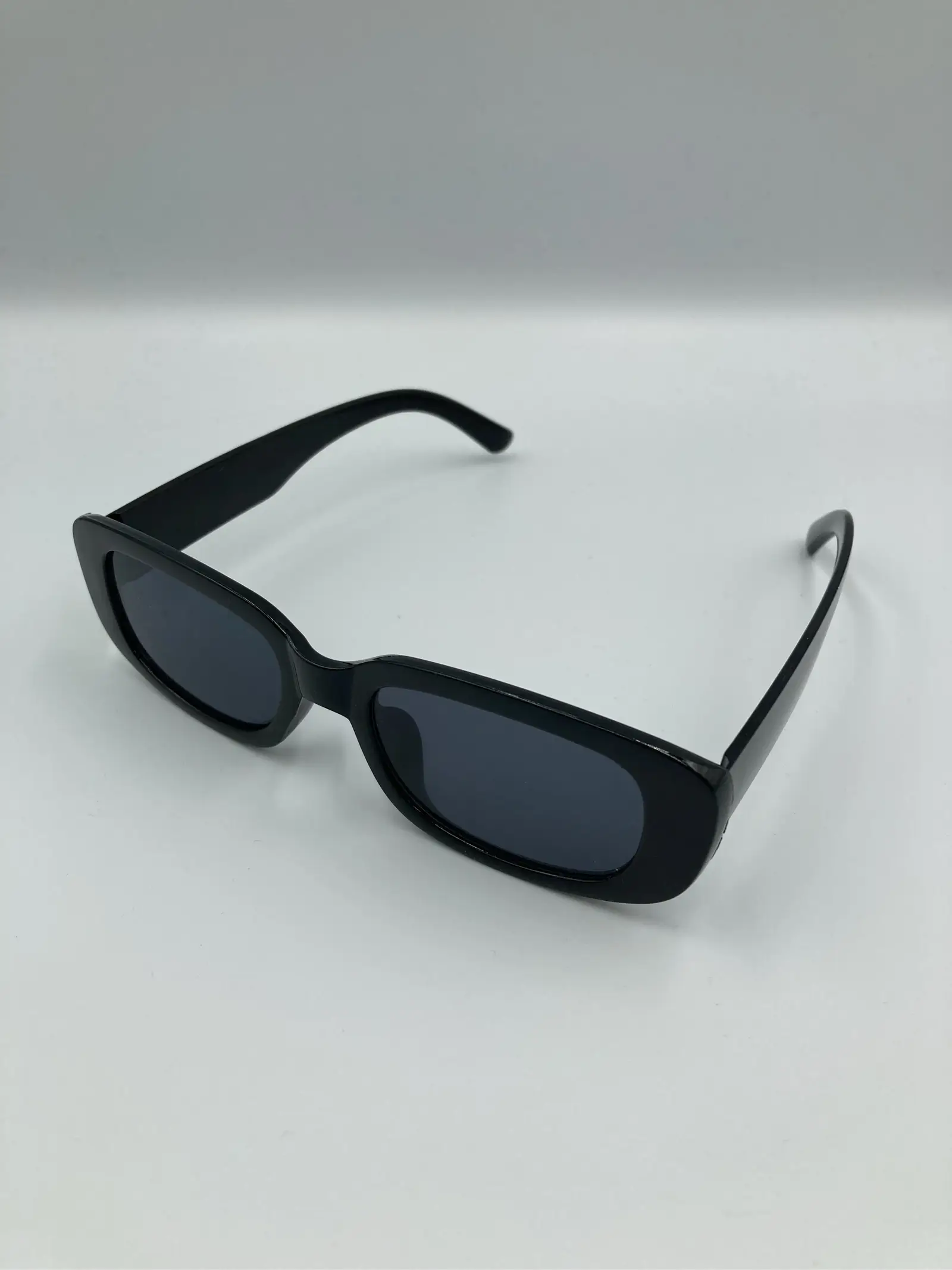 https://r2-worker.digdig.jp/product/2f03c992-8933-425b-9318-3bbb71204d5c/5c9d8ad3-7dee-47a7-aaac-79d596f8c331