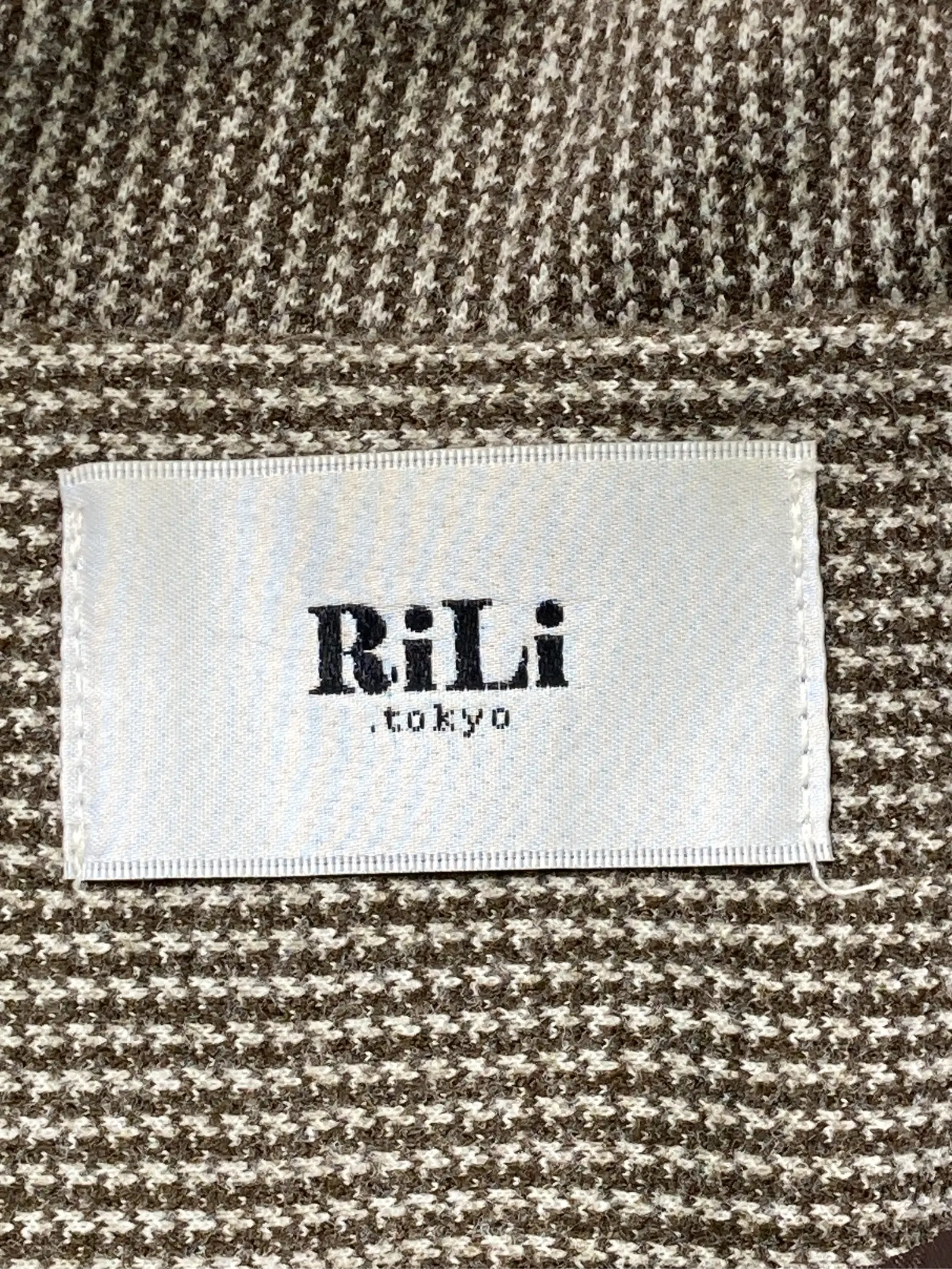 https://r2-worker.digdig.jp/product/2fd9e25f-556e-42b0-90ae-f9931e2bb188/c3bb4e0a-a1f3-4ded-b58e-4cf96aa902e9