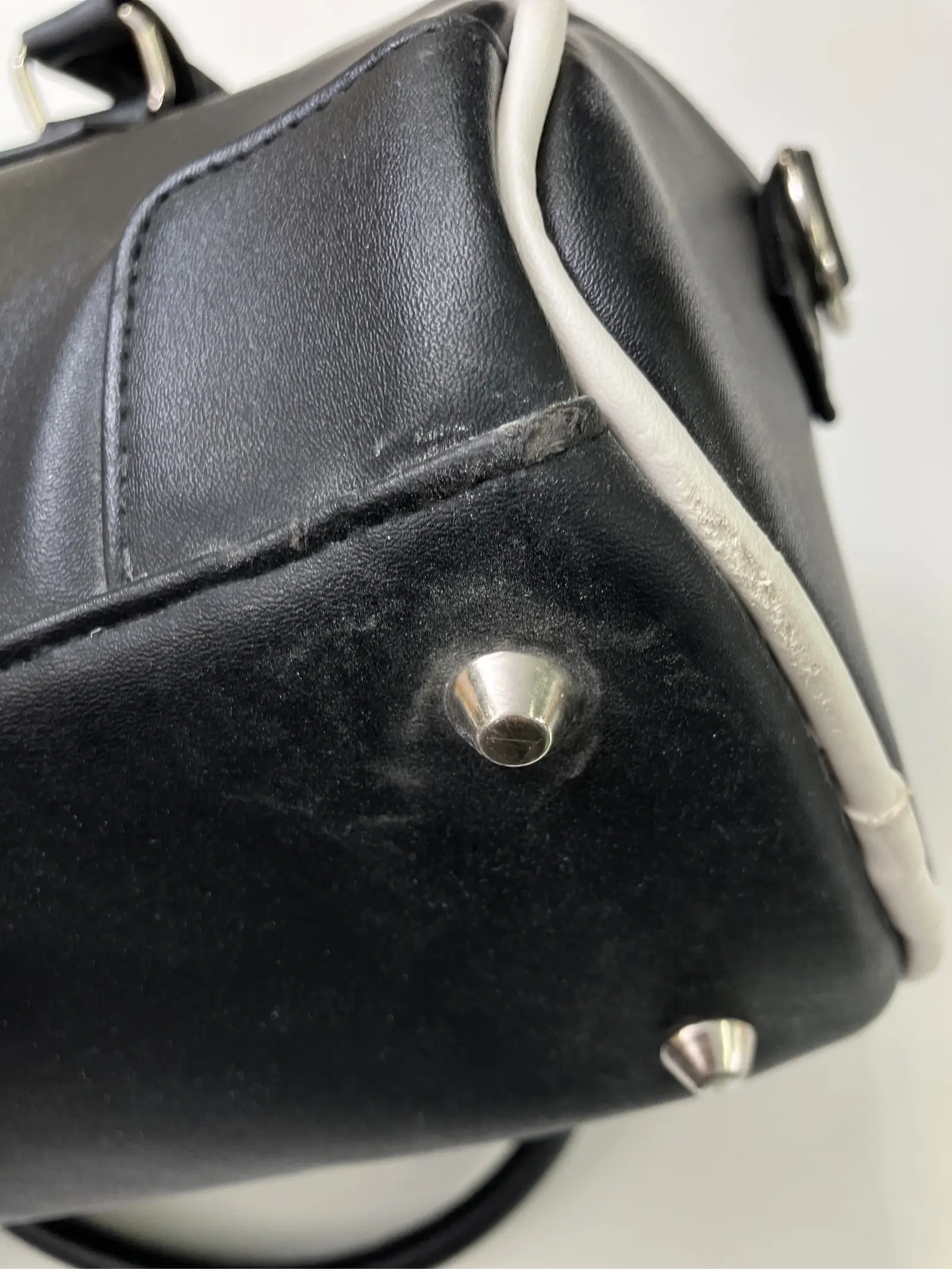https://r2-worker.digdig.jp/product/3052c1a4-f90f-4565-873a-613c45f54a10/d1be95b4-62b0-4b85-a4de-e52676fd6db5