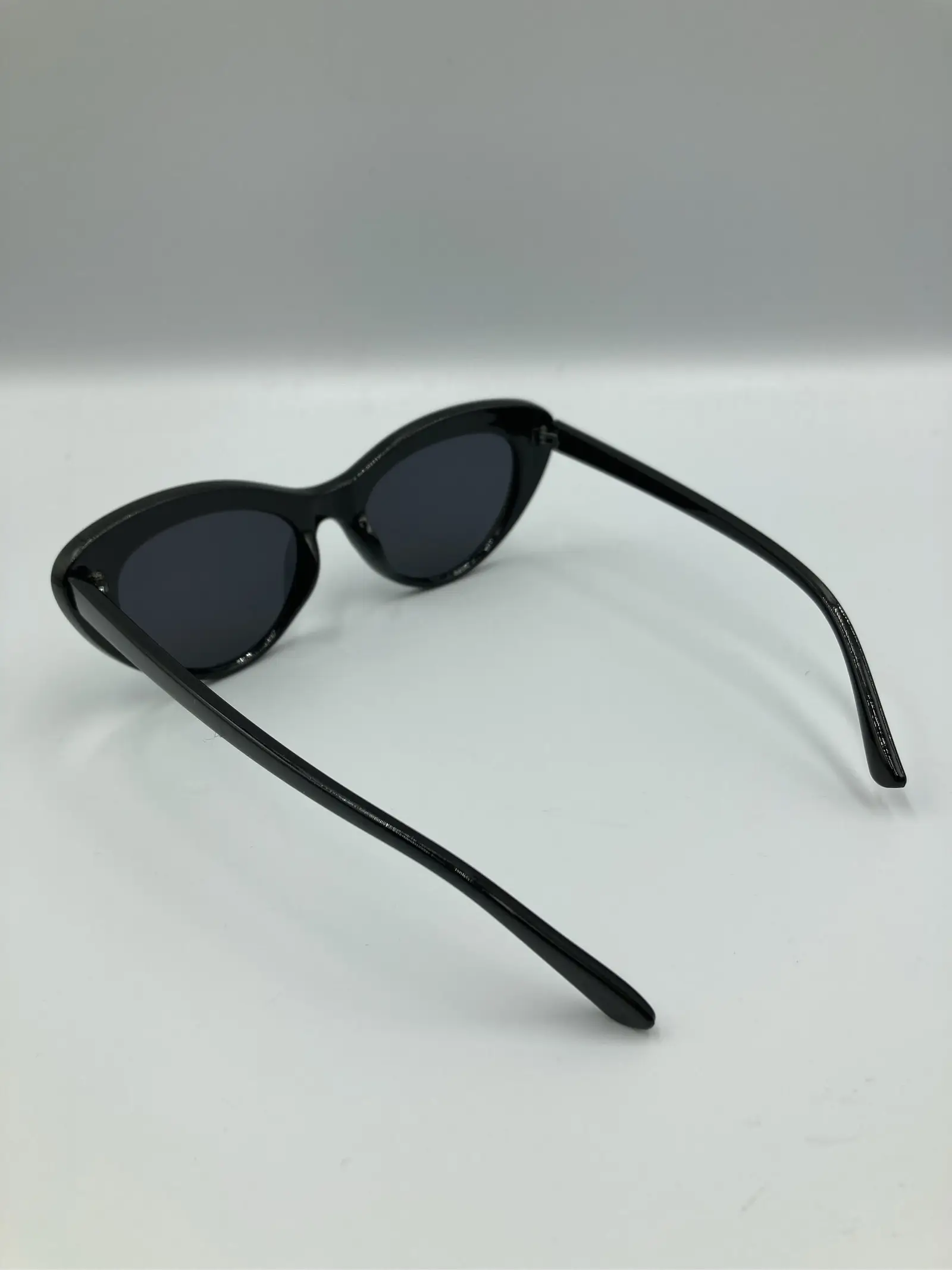 https://r2-worker.digdig.jp/product/30b9c269-faa9-4d55-9f92-a23a049e8186/8c9f7361-fa88-431d-8b1a-d51bad7e50c0