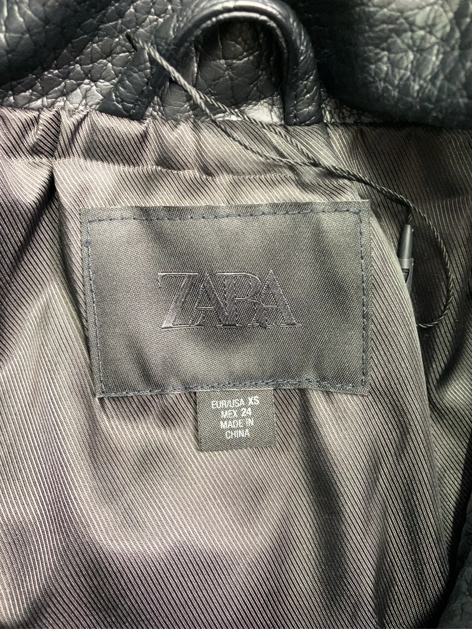 https://r2-worker.digdig.jp/product/30fe694b-3471-41cf-8a67-4bf10727204e/b21d663c-38ad-41b4-bc68-b60a0650cc0c