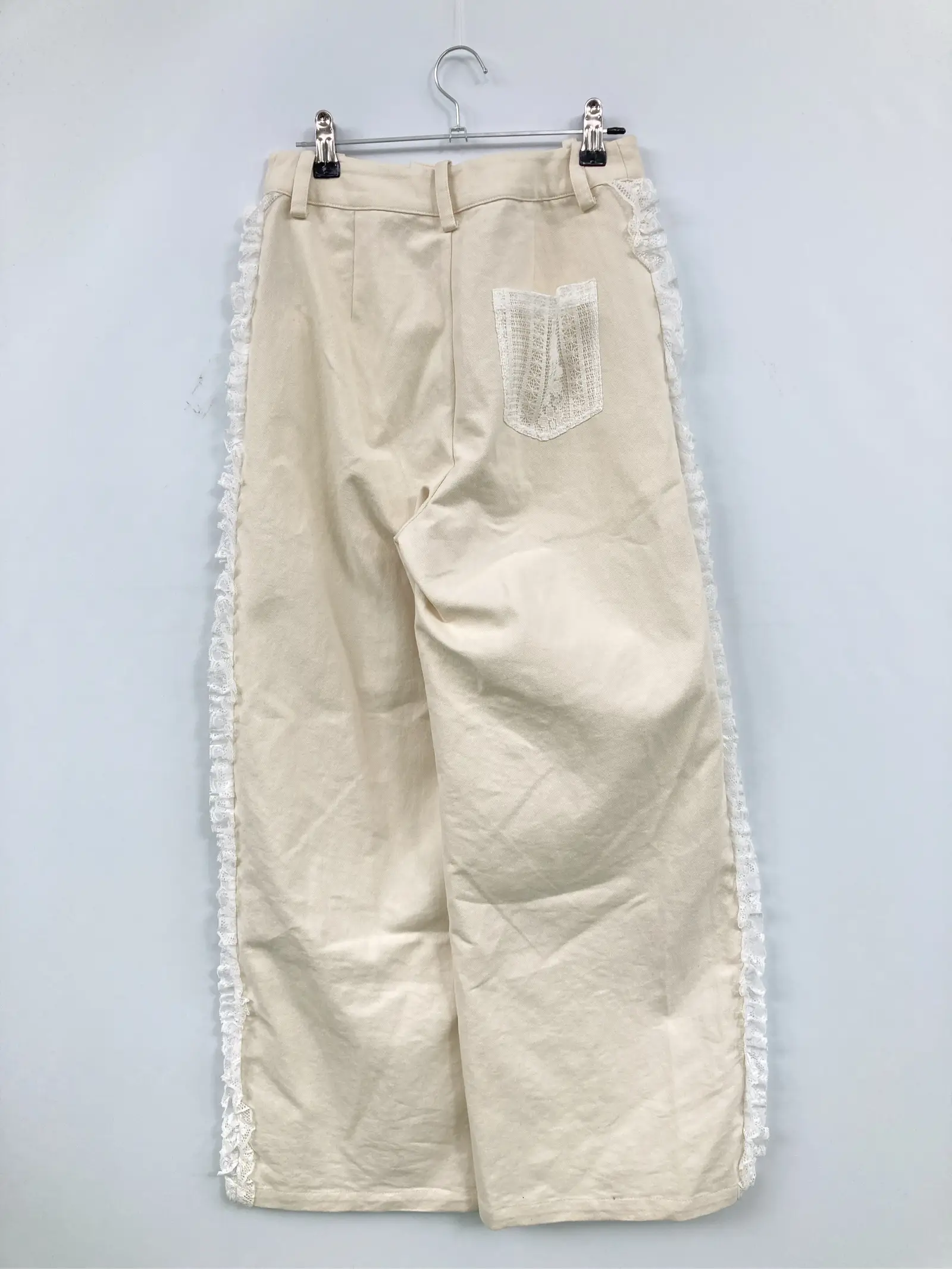 https://r2-worker.digdig.jp/product/31596b8f-b35b-4829-976e-e30038009e84/c6529615-d167-4819-8ddb-0c36936571d2