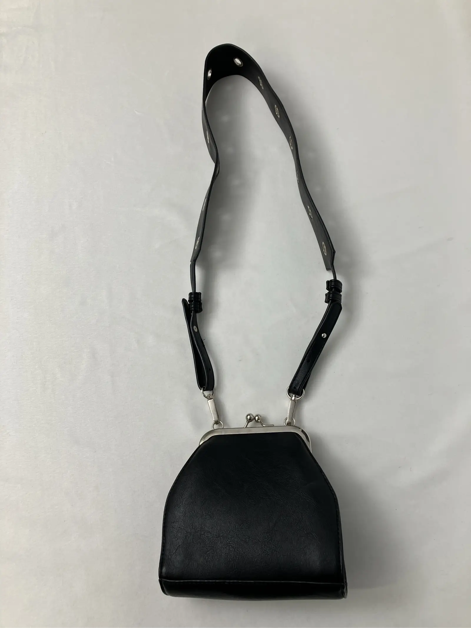 https://r2-worker.digdig.jp/product/320da42e-c83a-4b05-8fd1-72eb1ca3cbac/0b9e0fdc-3b9c-4589-a386-f361f8444f9c