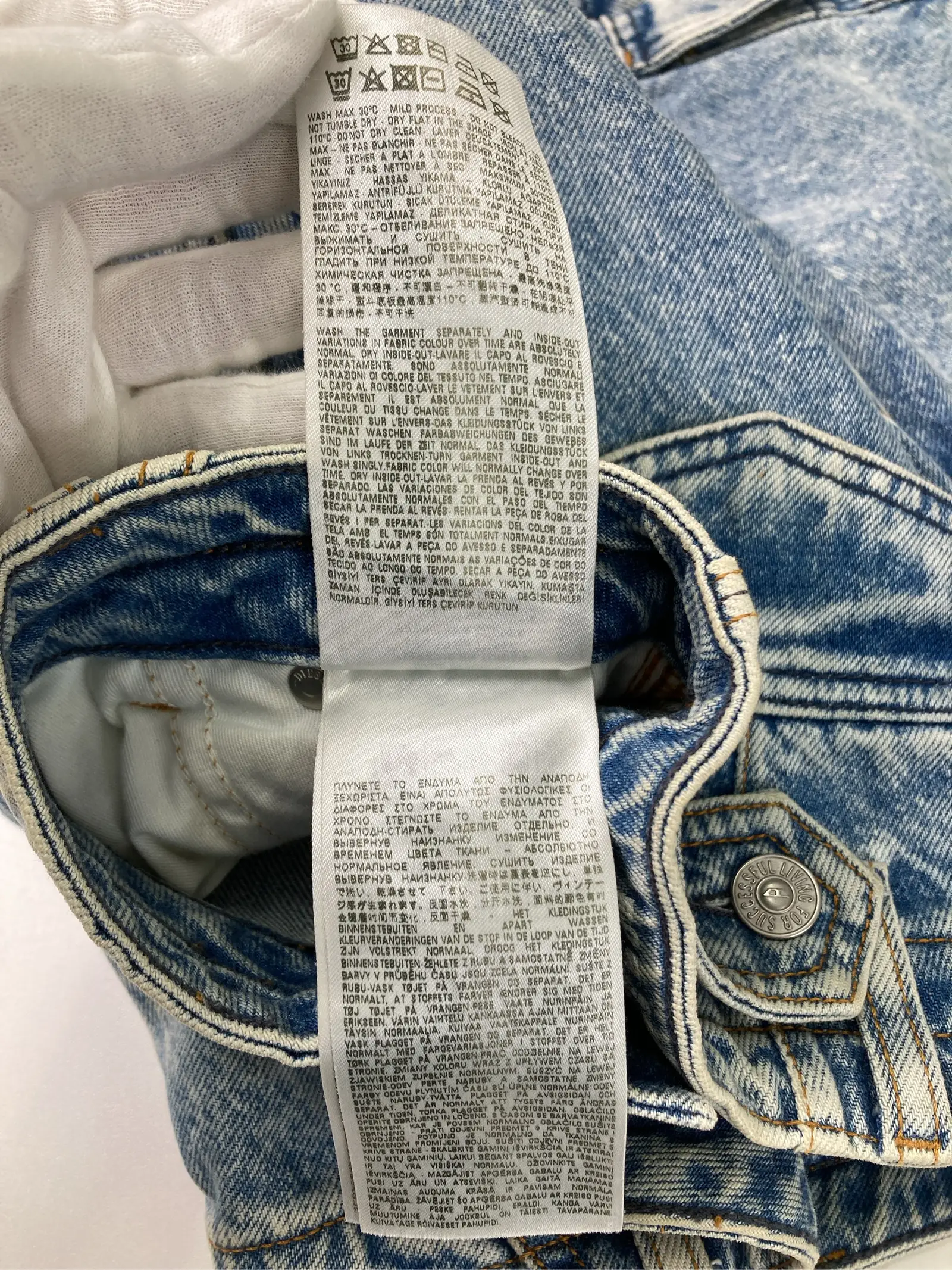 https://r2-worker.digdig.jp/product/3232654b-a93d-41d5-873b-b1daa6f96e06/6e7a691d-8e8b-4804-a12f-9b3e9ffb4d3d