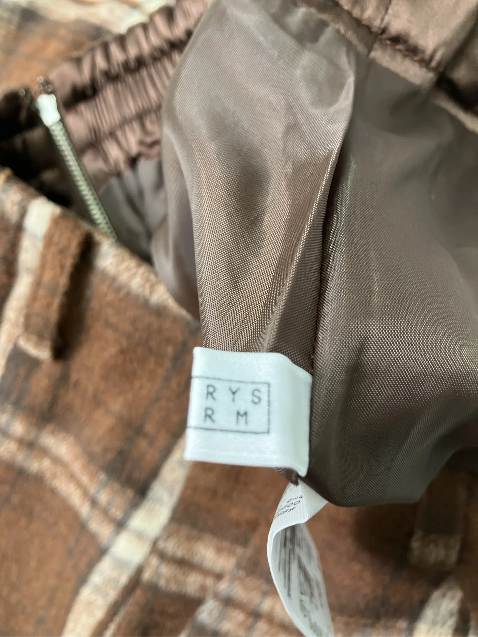 https://r2-worker.digdig.jp/product/325b54b8-b41a-4c1a-ba82-767f2f51d37a/5a967150-f5c8-4c31-9b1c-53bb3ca19561