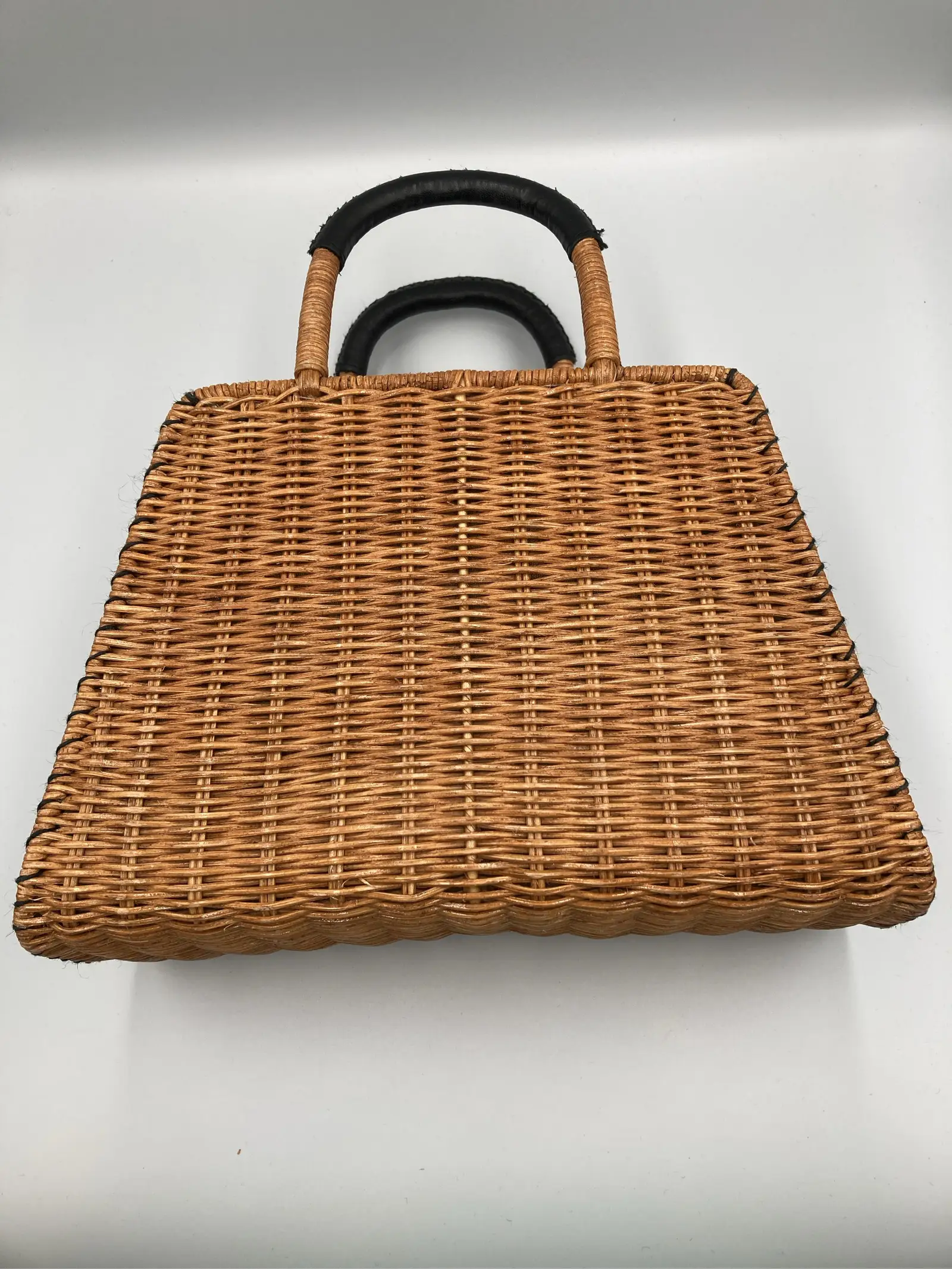 https://r2-worker.digdig.jp/product/32fcc3b3-0ac3-4bc3-9eec-87cc904ec11f/98376d4b-4611-4115-ba71-9d4e64204f0f
