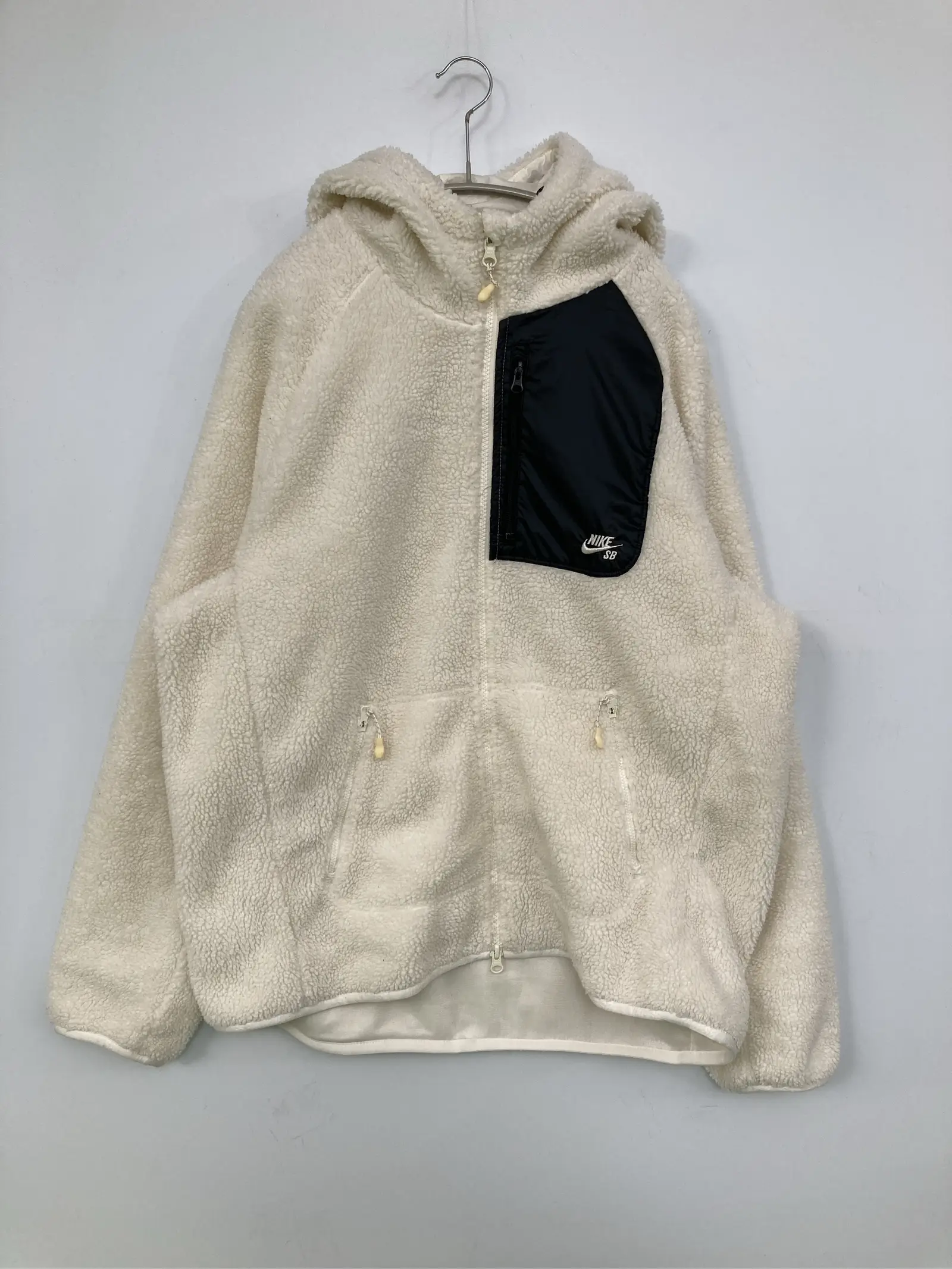 https://r2-worker.digdig.jp/product/34116923-a9b1-4cd1-90c2-61038c84c96c/53cd1c5f-aead-4495-9060-93c0d1563f6a