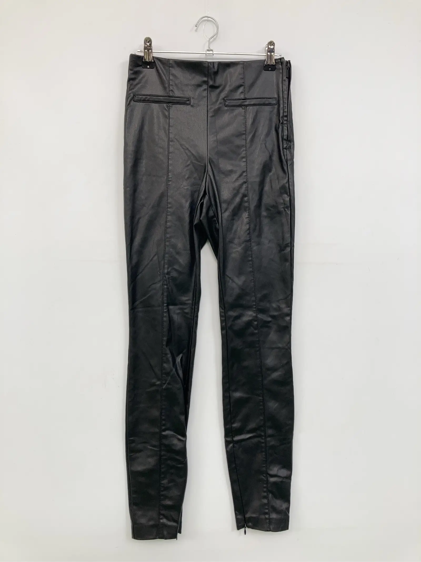 https://r2-worker.digdig.jp/product/3473a167-891d-43f3-a569-65430156173a/570e24f4-f513-42e6-bd2d-d6eac7282743