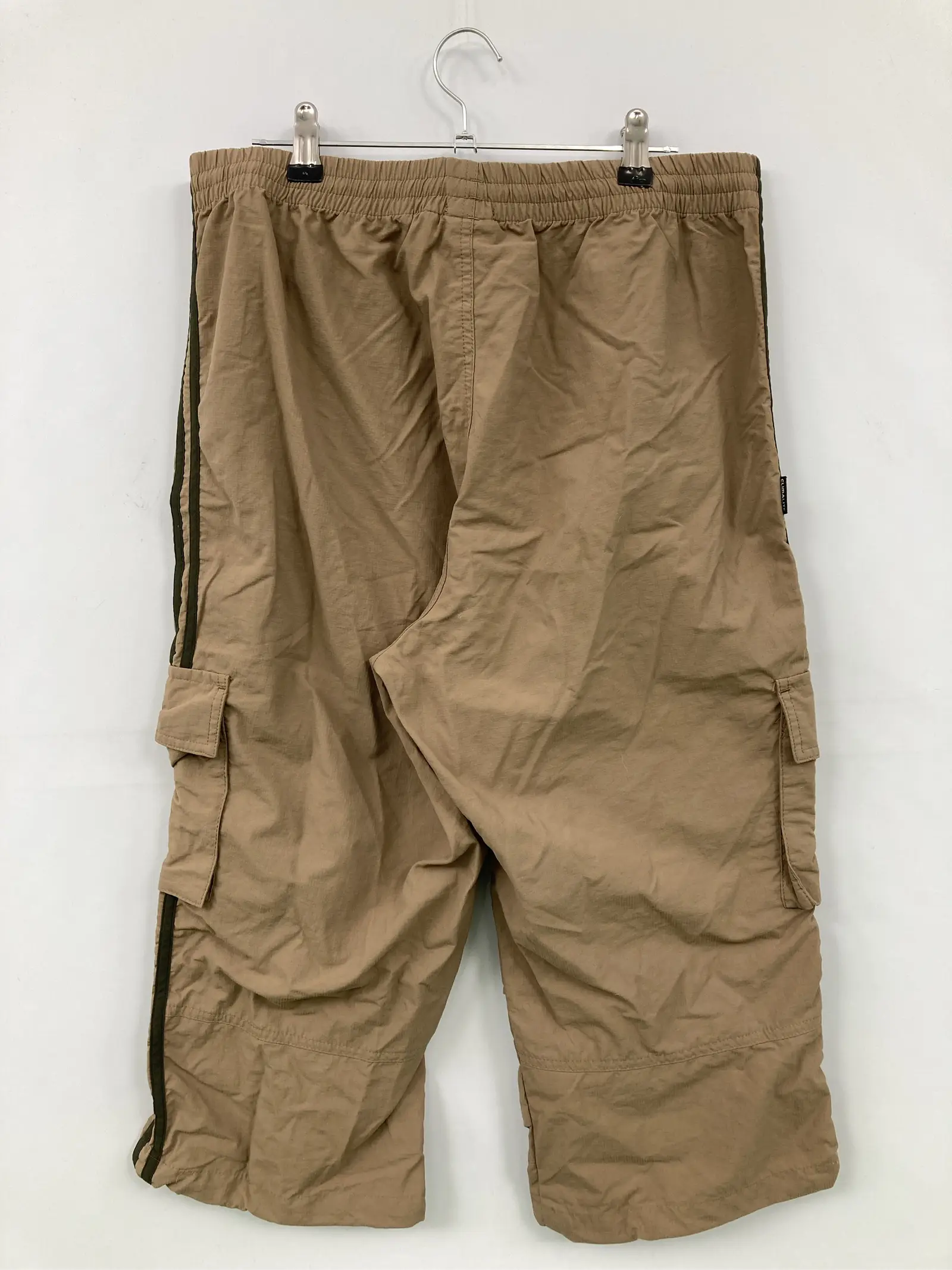 https://r2-worker.digdig.jp/product/351963aa-bb99-4948-8b28-08493a5c7883/50272a59-4c4f-45c3-8c25-31d2a95fdbc1