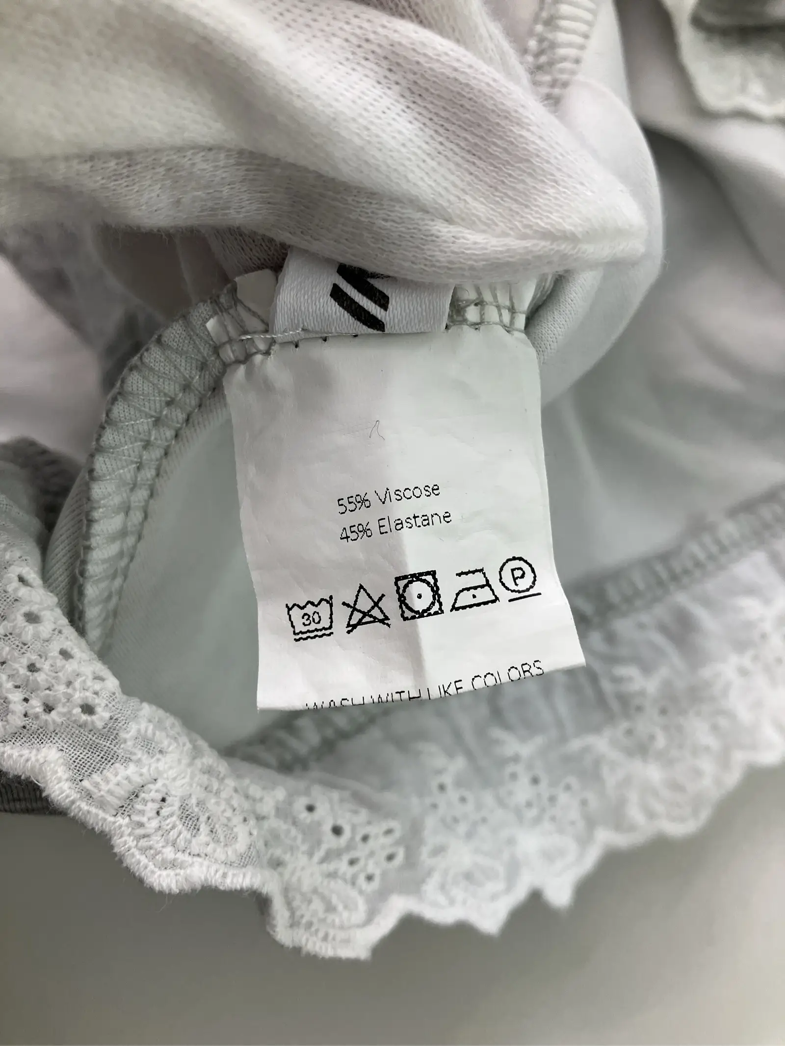 https://r2-worker.digdig.jp/product/354bf682-39d9-4faa-86ff-53342f7c4a0d/4e680dcb-37c6-40ec-a45e-d22221d89928