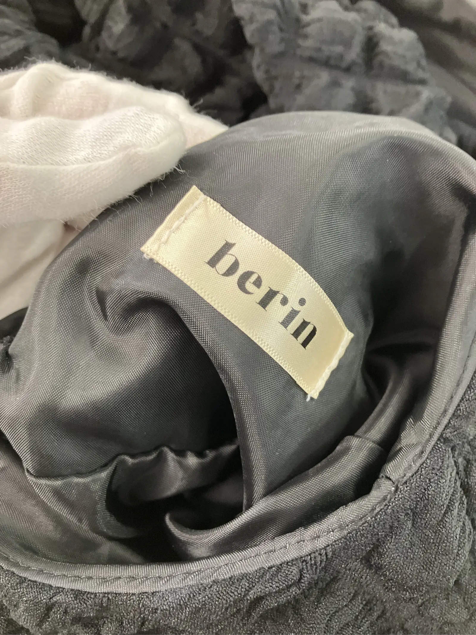 https://r2-worker.digdig.jp/product/372997de-a1b7-4858-bb90-e76f0d08faa9/e7f5f392-4ca6-4dd4-8ede-87602ab0d609