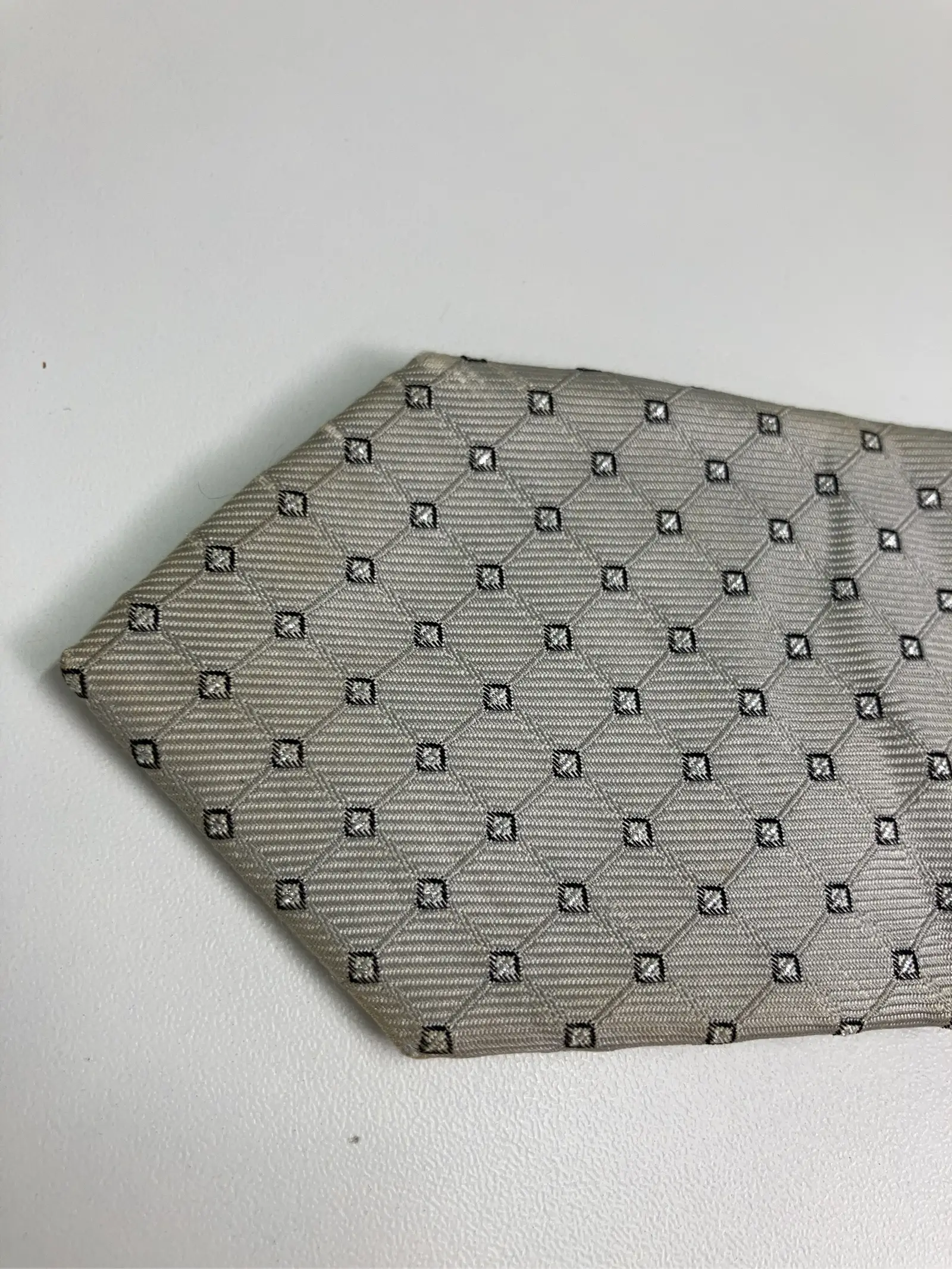 https://r2-worker.digdig.jp/product/37420cdb-476f-4d01-9bc3-c0d9891d2d4e/1547389a-bc01-42d6-aa64-2e9f93d674da