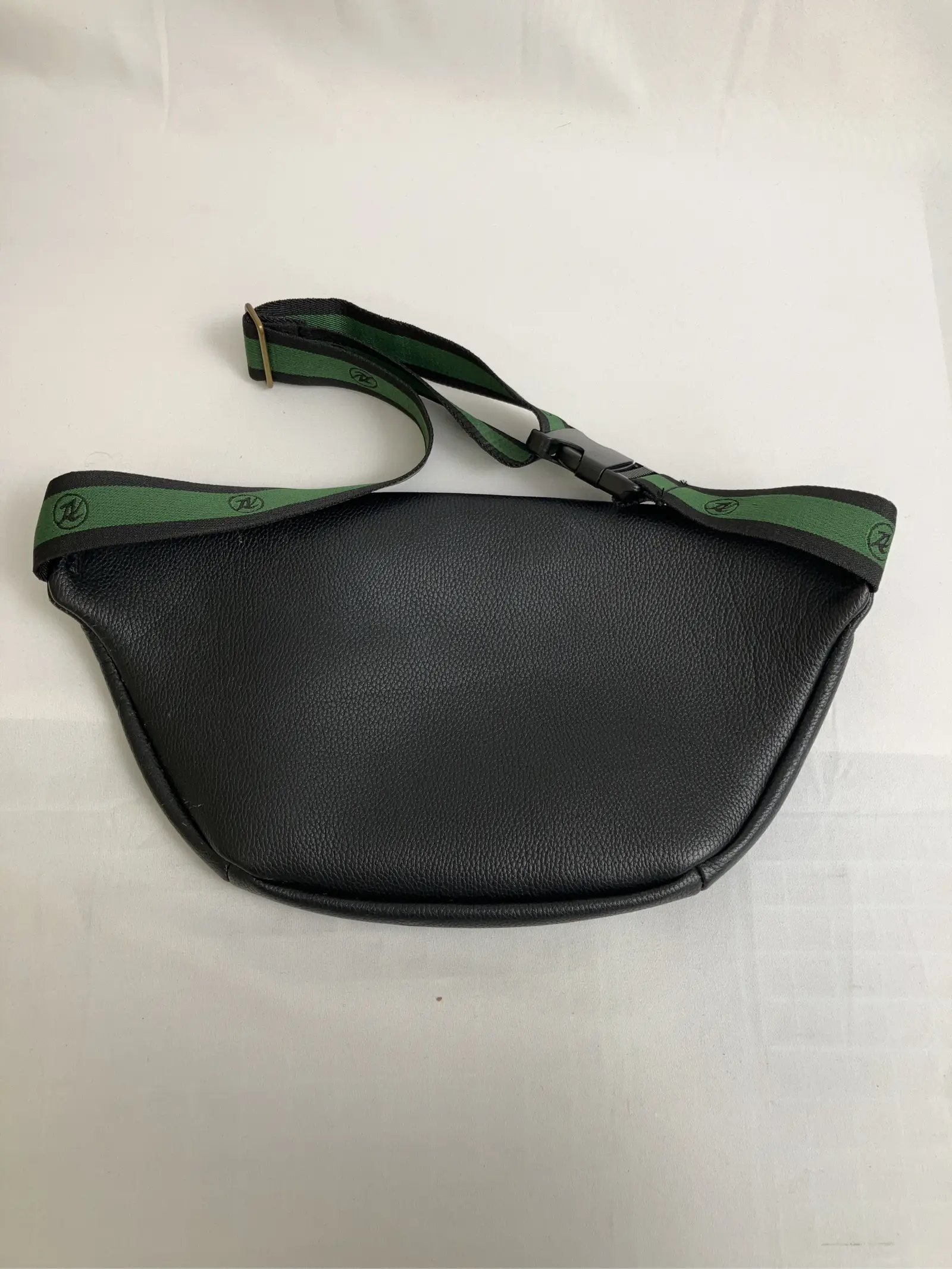 https://r2-worker.digdig.jp/product/39727a44-ebe4-4e43-b14f-01f609d5f0e1/55257aee-9221-46c8-ab4b-77a80f8f545f
