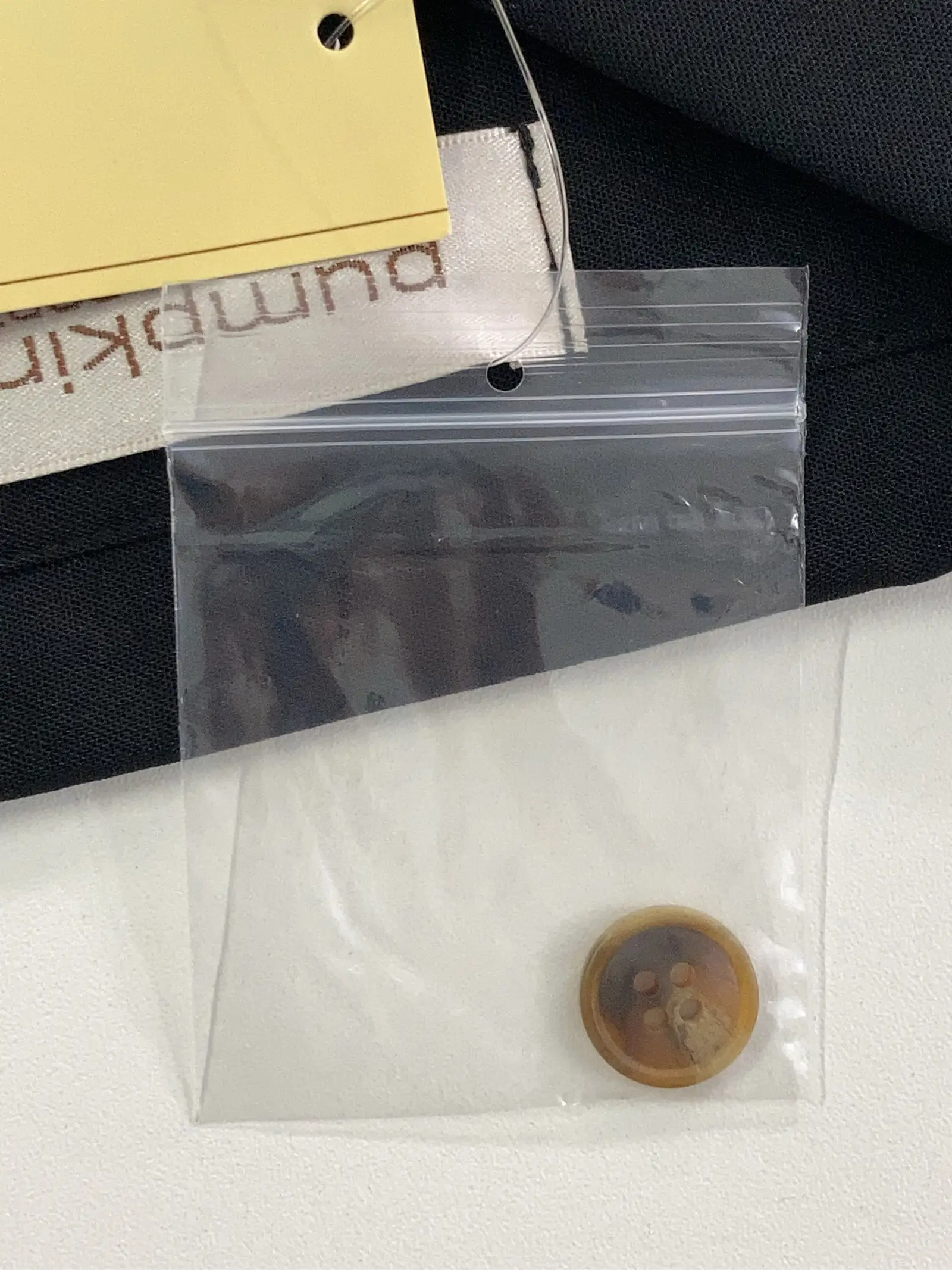 https://r2-worker.digdig.jp/product/3a99f169-5d38-4f79-b33c-487fe92aa87e/6a276117-1faa-47b1-96fc-feb4cdf23c0a
