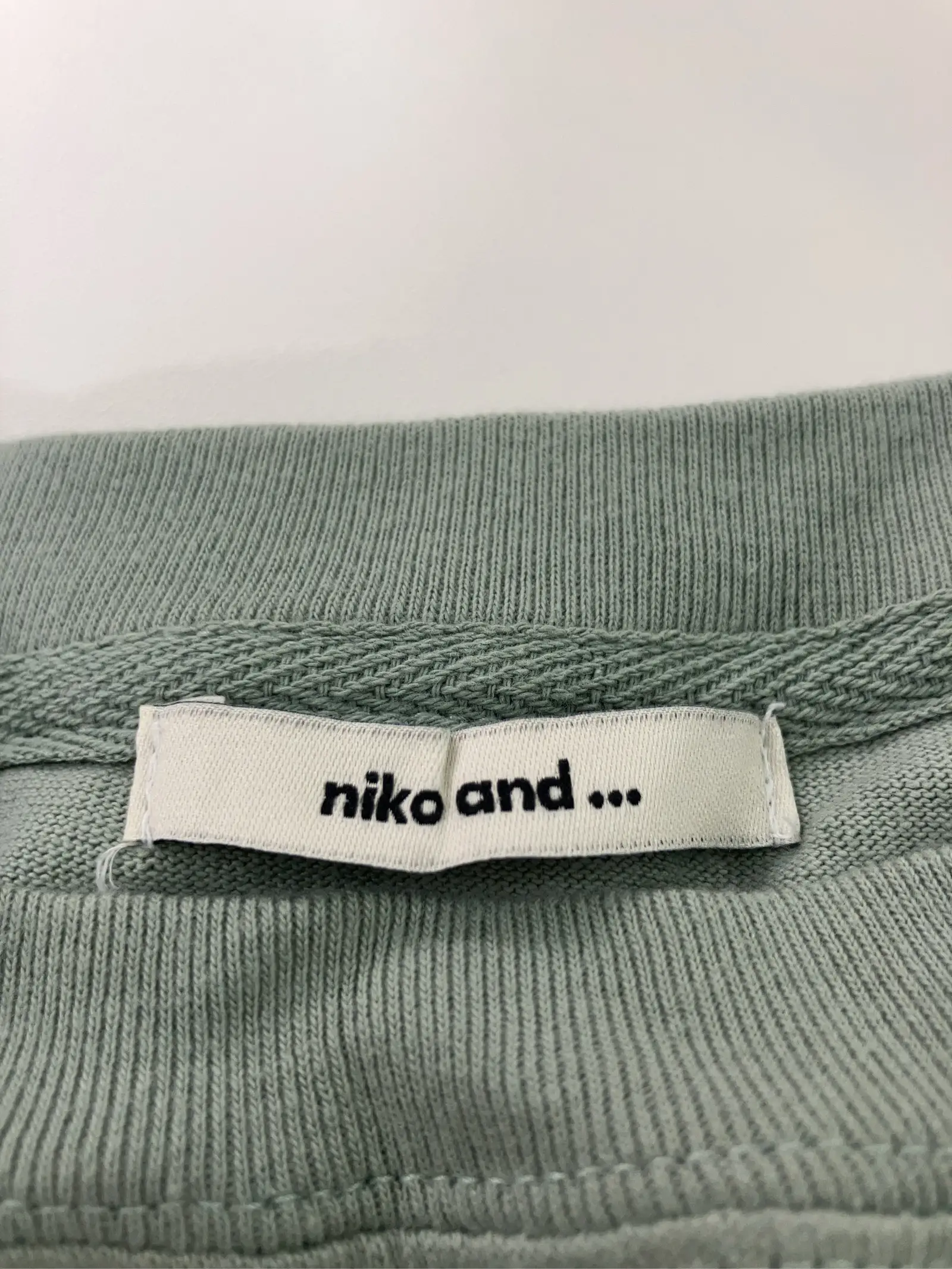 https://r2-worker.digdig.jp/product/3bba6688-e241-4696-b135-f45c923e3a52/cc182c19-aa58-4fe8-8aa5-6b963fe6516e