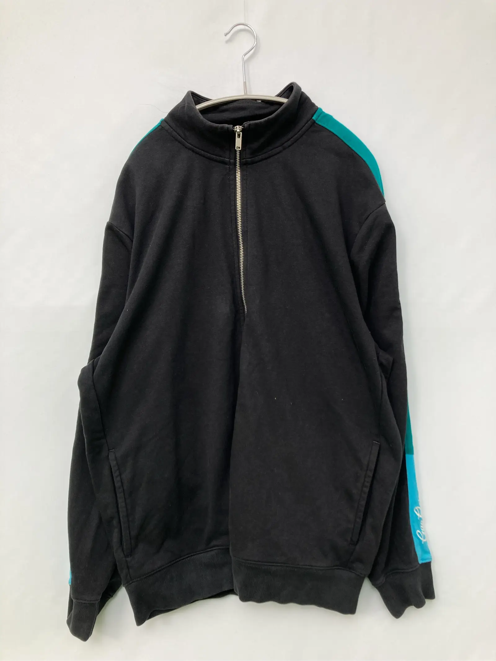 https://r2-worker.digdig.jp/product/3cfb4e8d-5f2c-4619-8f45-c8d4285077d3/d27e4ef8-2da9-4fc8-93d3-68c98481e3b8