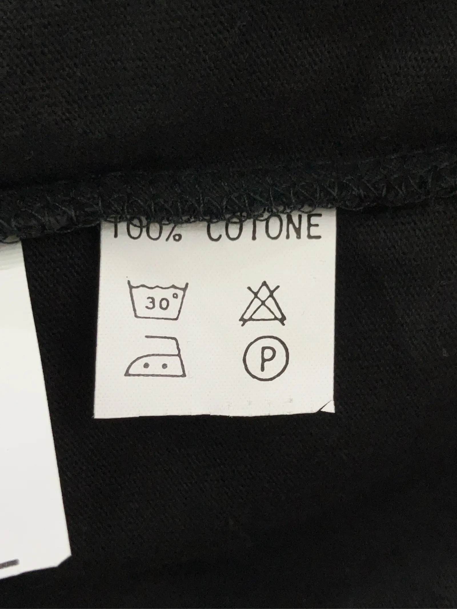 https://r2-worker.digdig.jp/product/3d39bff0-4369-4e25-8f25-97568d5ff93f/80799de8-face-446b-94fc-b61b5ae123a0