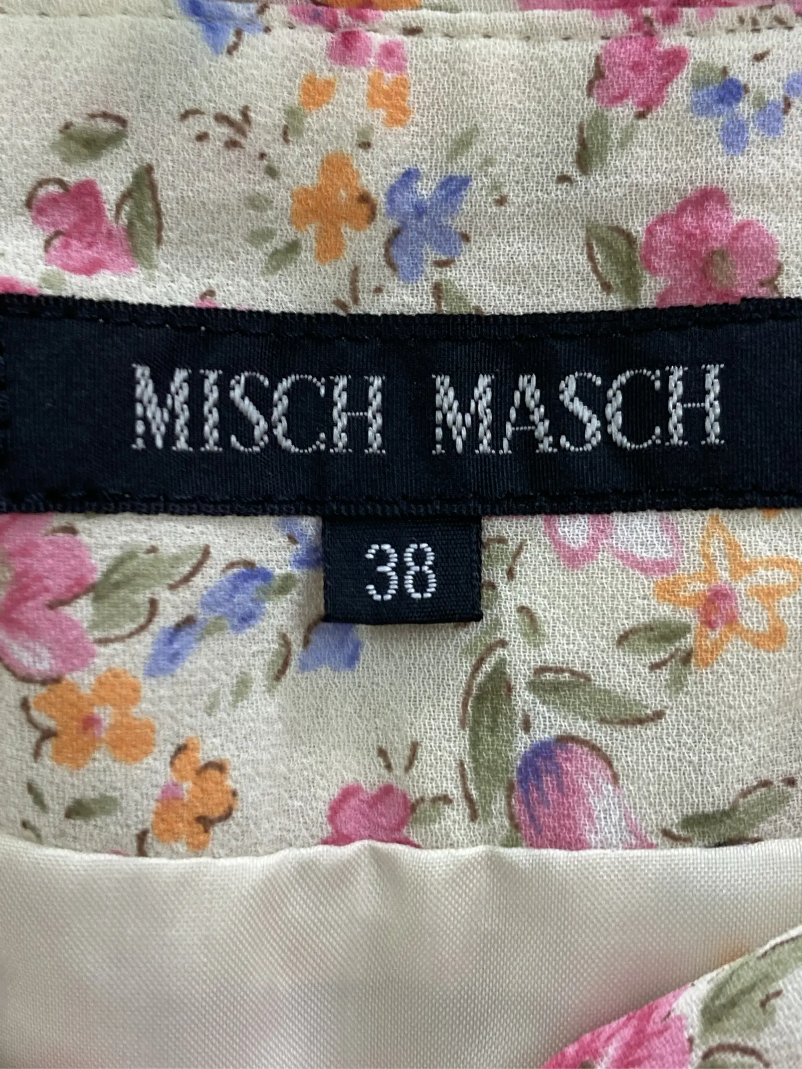 https://r2-worker.digdig.jp/product/3de9f58b-845f-453b-b8b3-b73324b460d1/48f38dbb-931b-4d3c-a89d-f9dce5c030bc