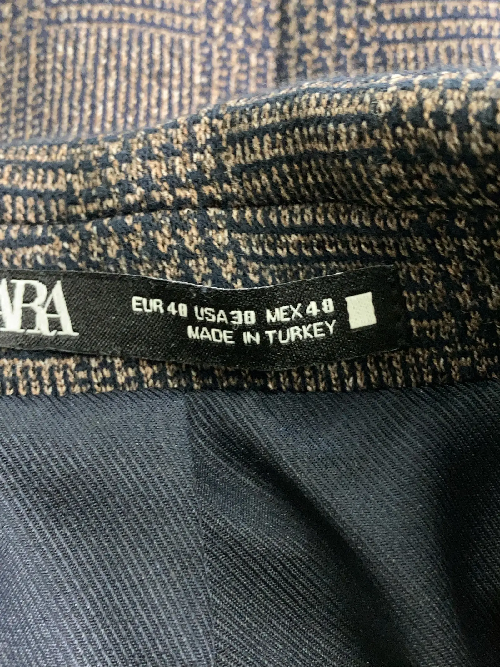https://r2-worker.digdig.jp/product/3eec2118-6a3b-4d81-a045-ac467efbeb1f/3e7d54af-01d3-4c4e-aadd-dea72481eacf