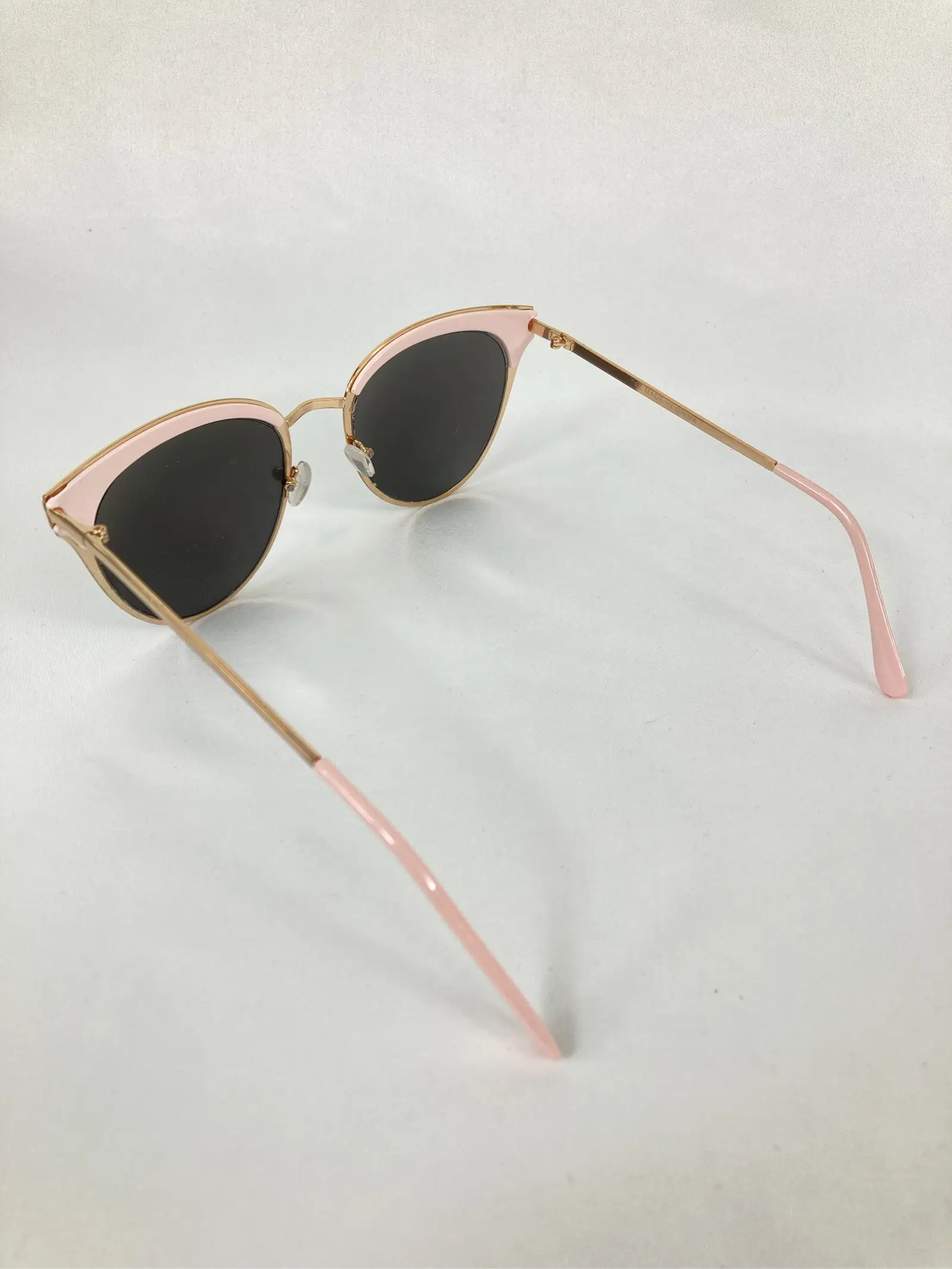 https://r2-worker.digdig.jp/product/3f2a52b3-96ca-47b3-8c24-e1fe1597d451/b102de06-9095-4e04-97a4-165514c9e842