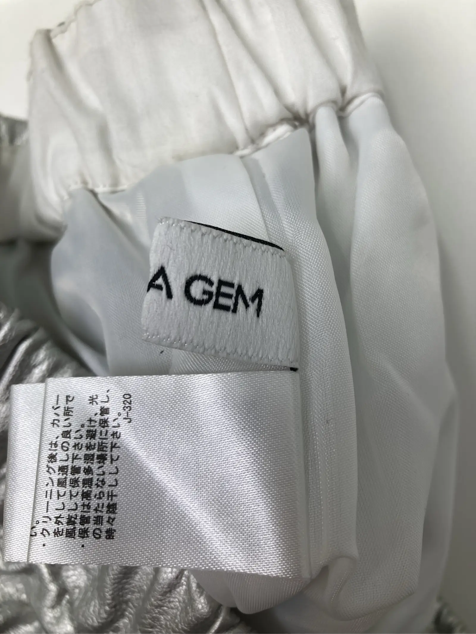 https://r2-worker.digdig.jp/product/3fa0f162-eef9-44a8-882a-11562e532302/f2c8c15b-7c1a-422e-ac3d-89f926c44c44