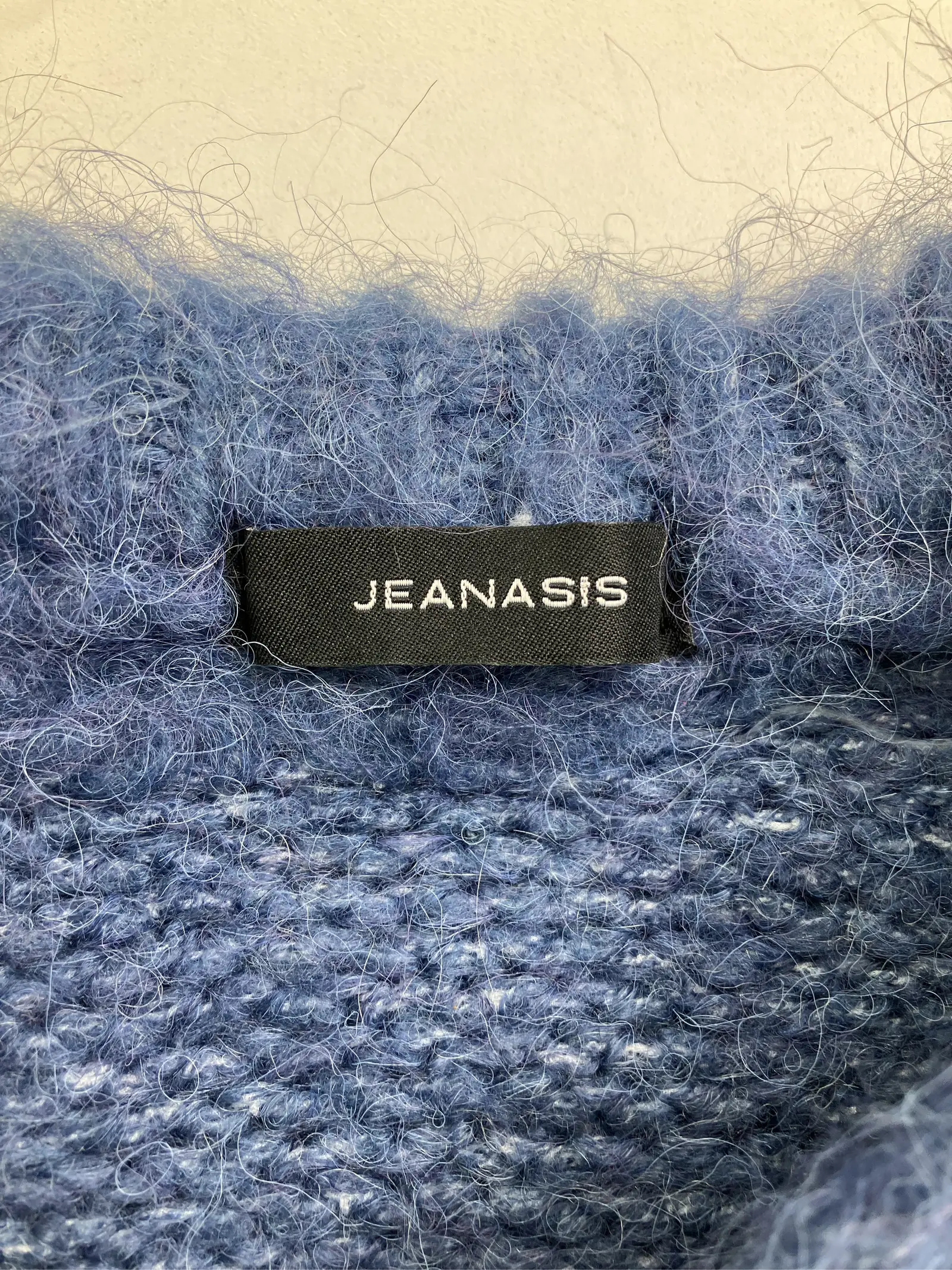 https://r2-worker.digdig.jp/product/3fb35d37-d3b7-44e8-a291-59ed2943b39d/77290715-2380-418c-a83e-0c5d48bef1bb