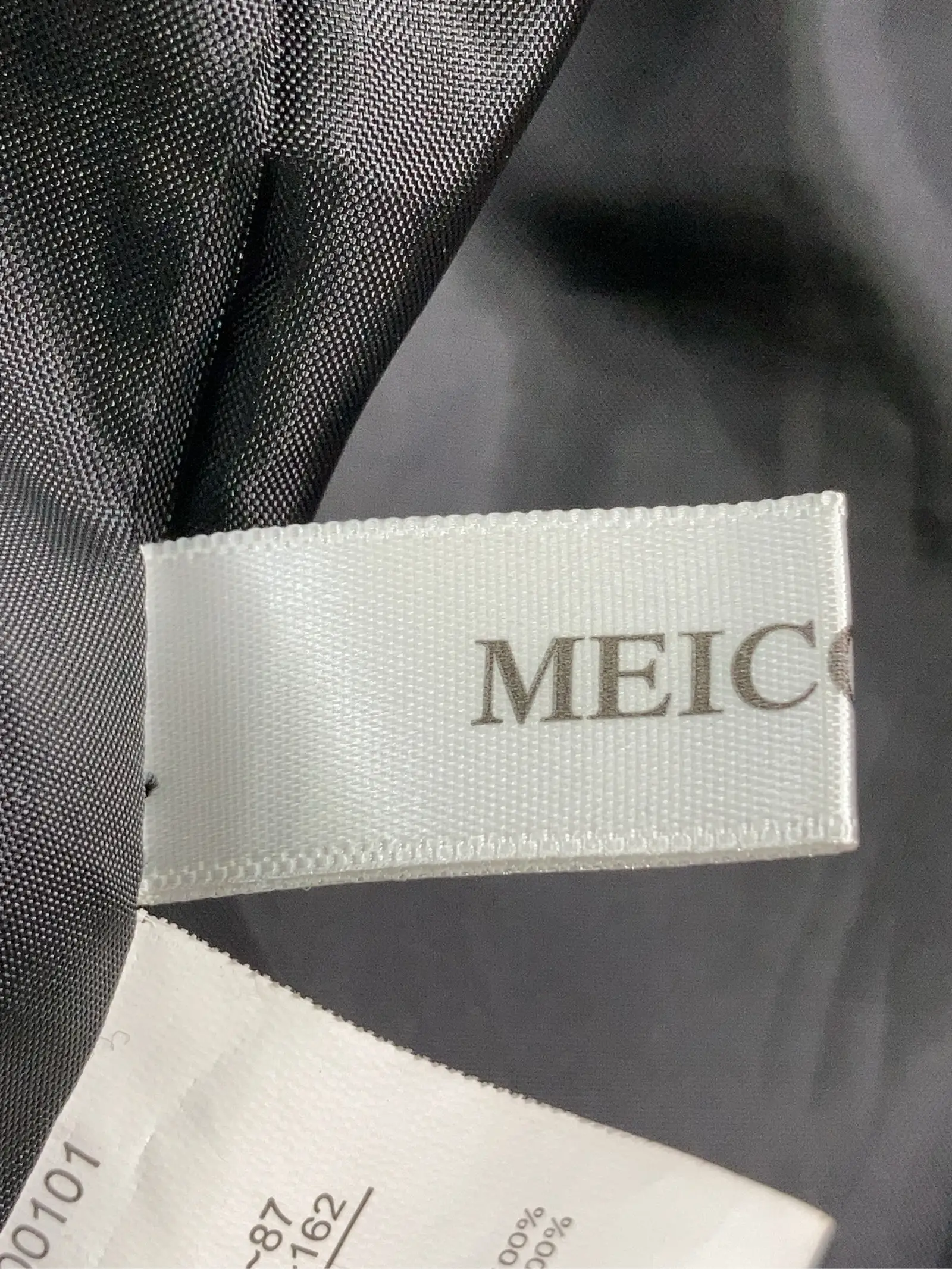 https://r2-worker.digdig.jp/product/403f168e-fef8-4557-9b3c-2dff82219be6/bc1b3be7-0736-43e2-bc62-eba60eb71124