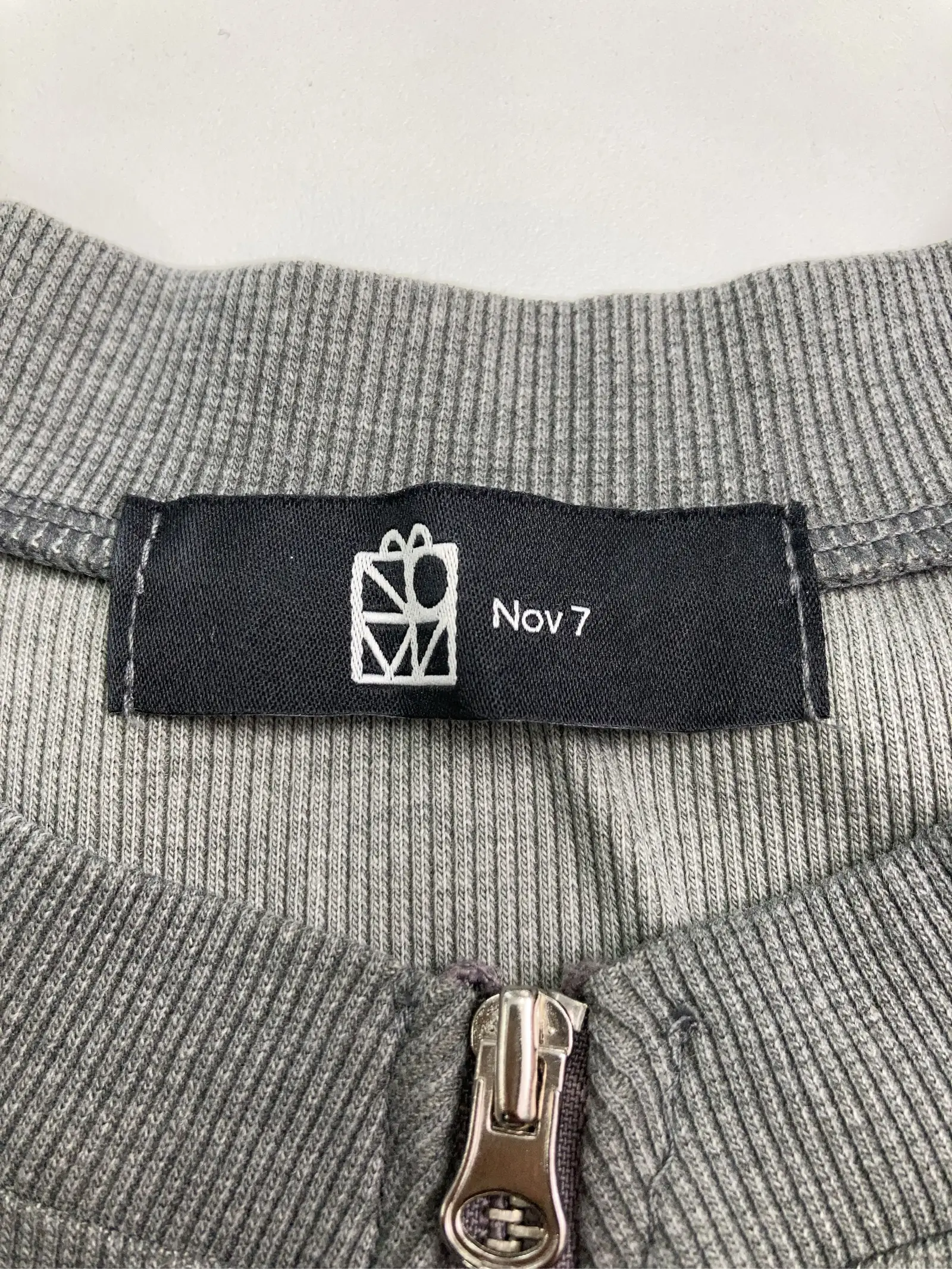 https://r2-worker.digdig.jp/product/41734450-8237-4411-86e5-3f7bc4d8d0ae/7c865e9f-93d5-4f04-9f53-40112cc16aca