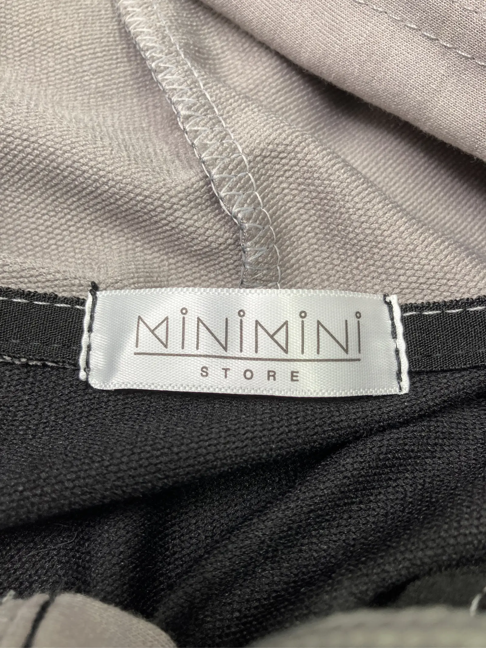 https://r2-worker.digdig.jp/product/41e9f57f-11e7-41fe-87d7-519aaf2bf9cc/50d27145-e244-4ff6-8f6d-aa12ff7afc47